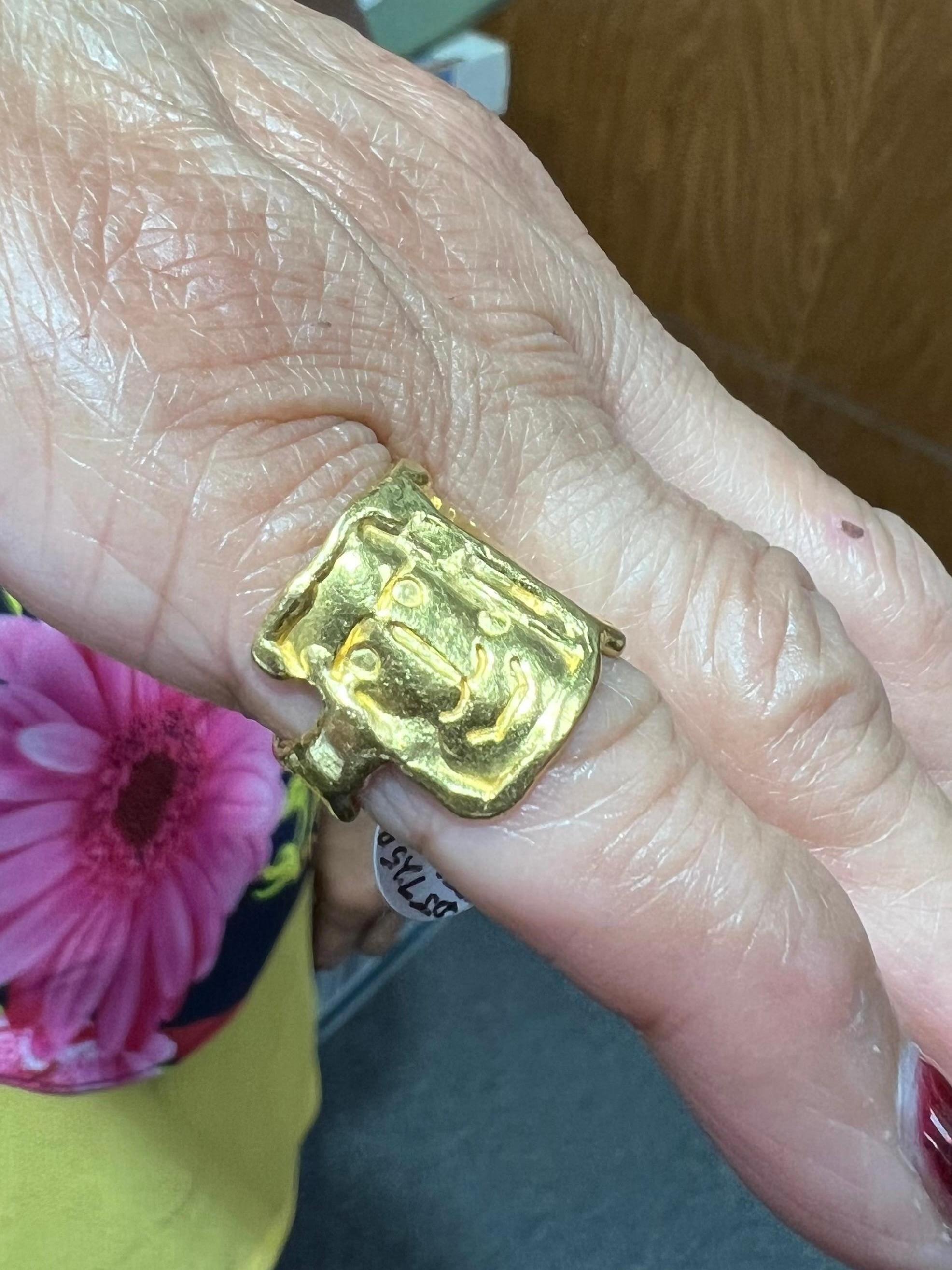 Women's Jean Mahie 22 Karat Yellow Gold Ring