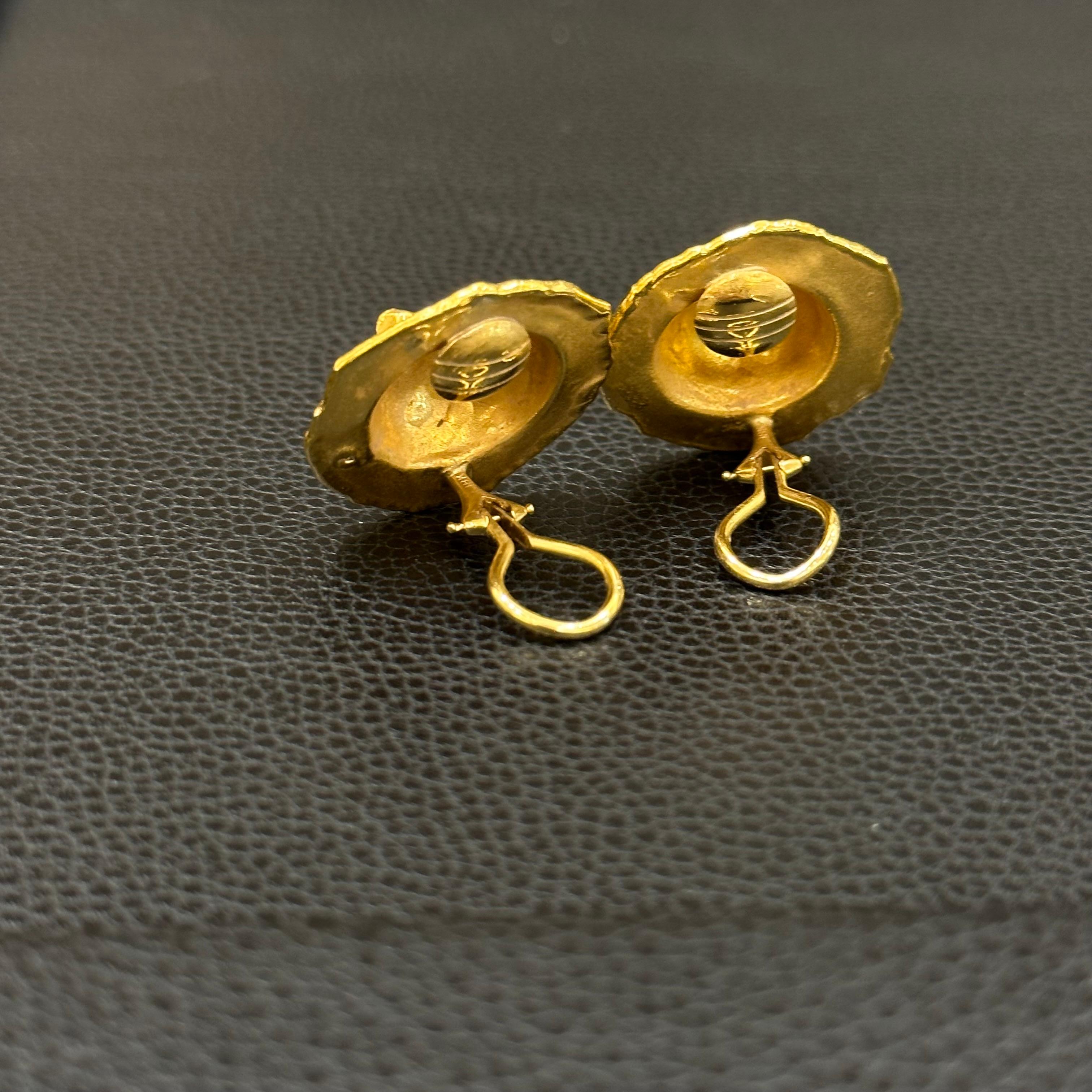 Jean Mahie Domed Nobule Center Earrings In Excellent Condition For Sale In Dallas, TX