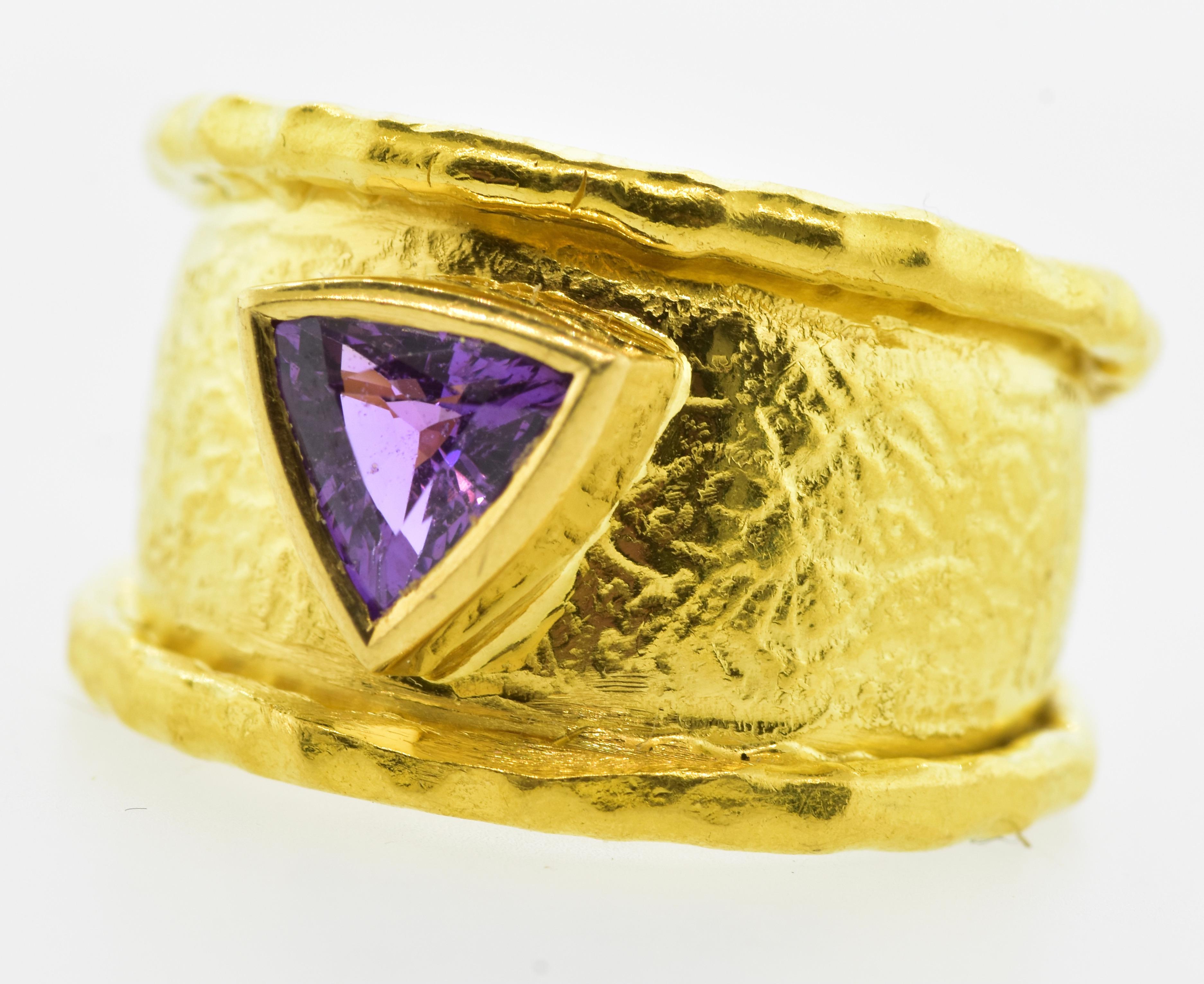 Modernist Jean Mahie Gold and Fancy Cut Fine Purple Sapphire Ring, French,  c. 1990