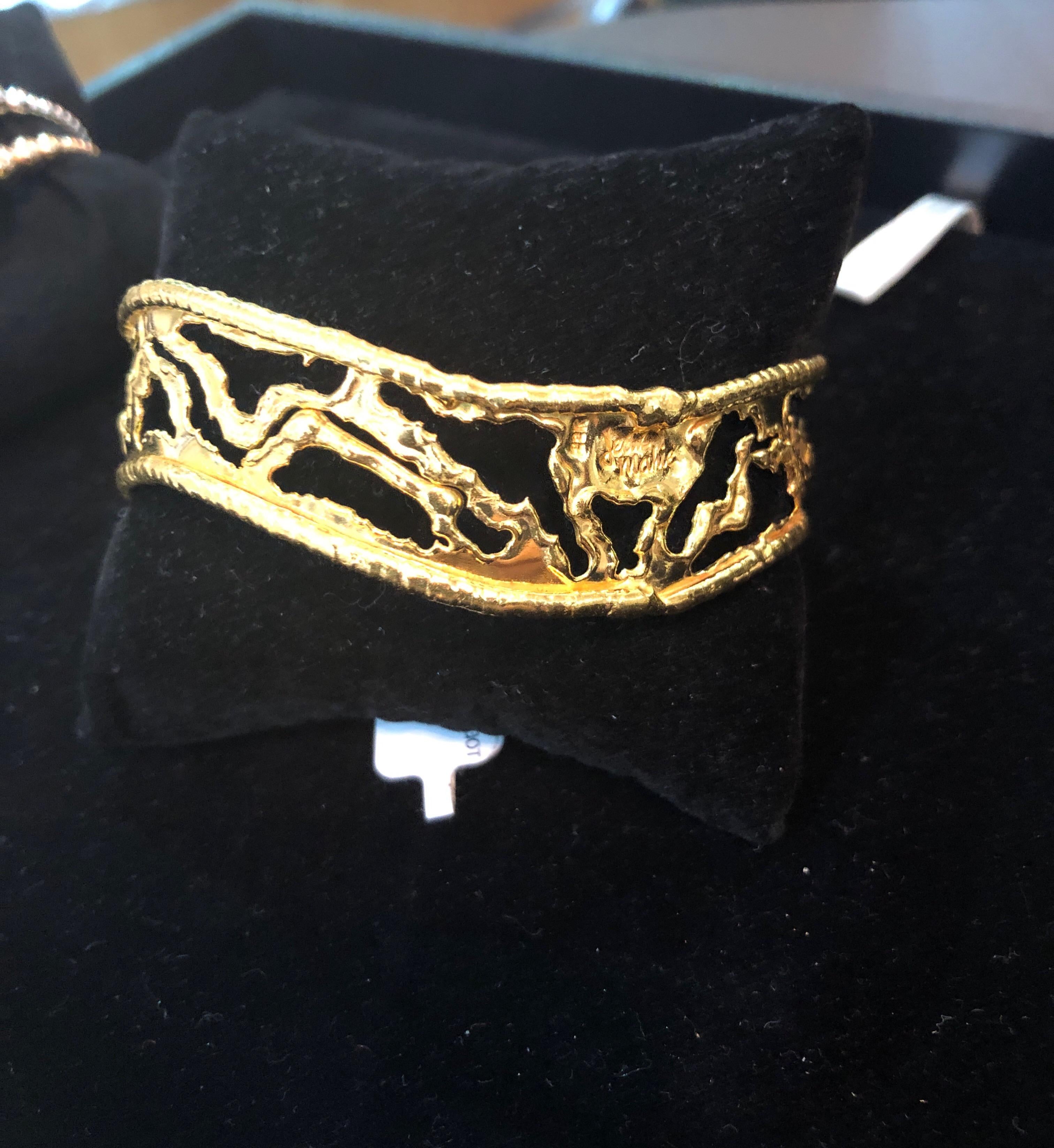 Jean Mahie gold Pierced Bangle Bracelet In Excellent Condition In Dallas, TX