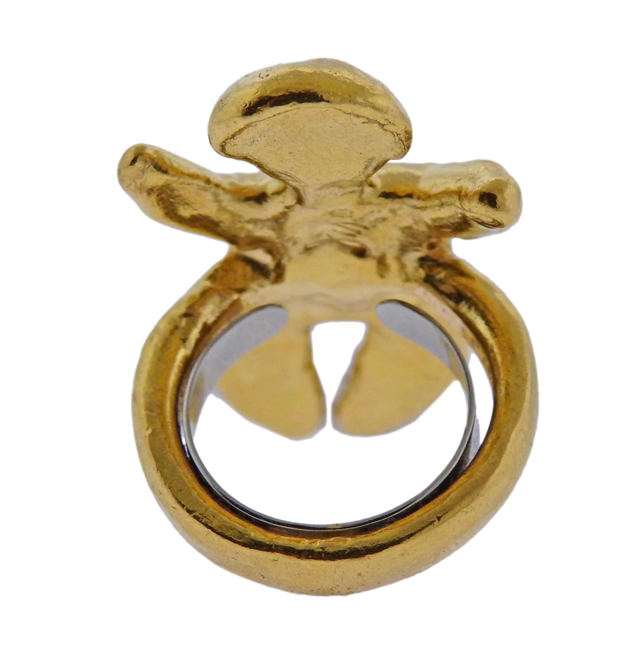 Jean Mahie Gold Sculpted Figure Ring In Excellent Condition In Lambertville, NJ