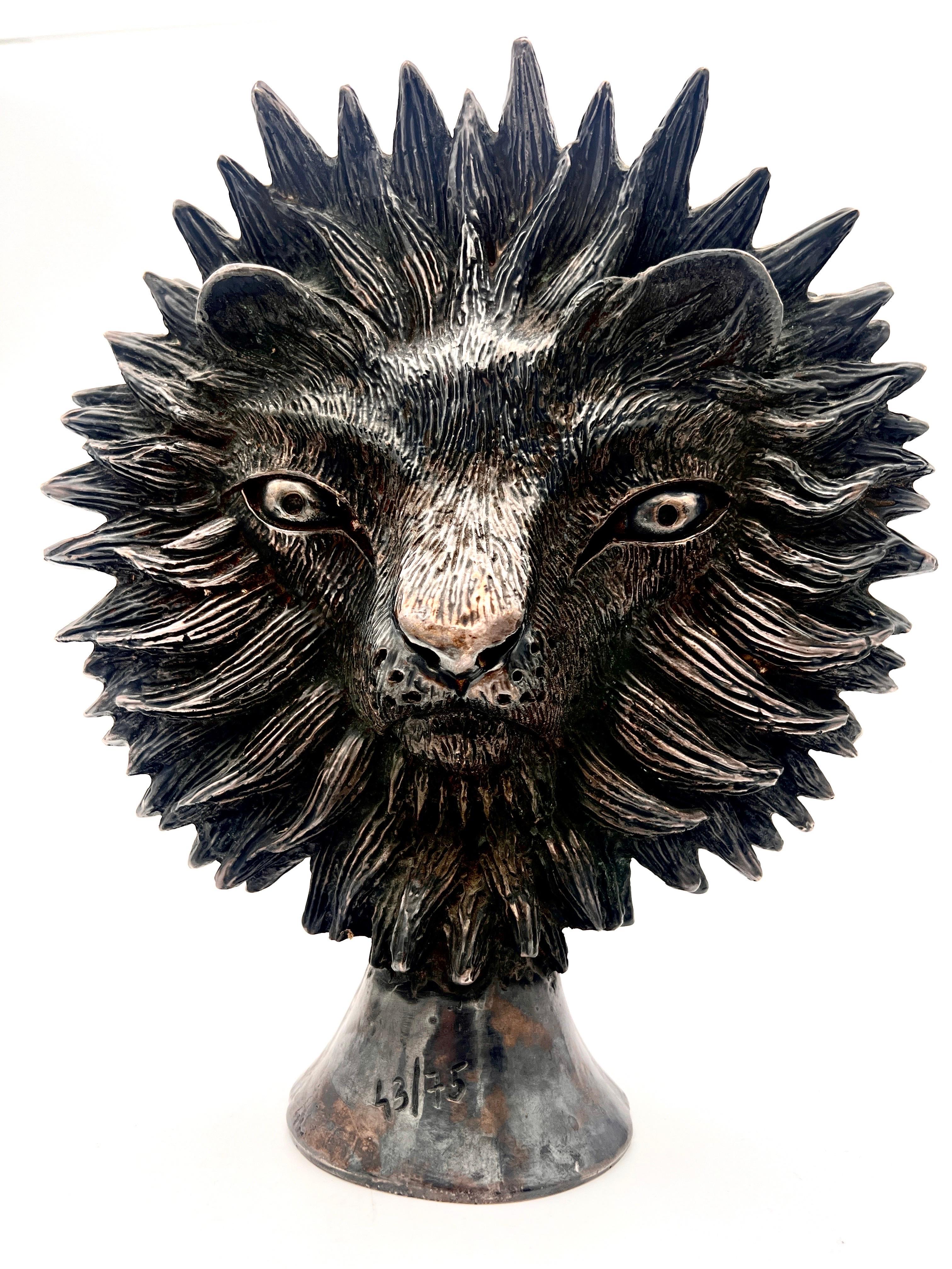 Fin du 20e siècle Jean Marais (1913-1998)The beast and the beauty (1947) sculpture en bronze signée. en vente