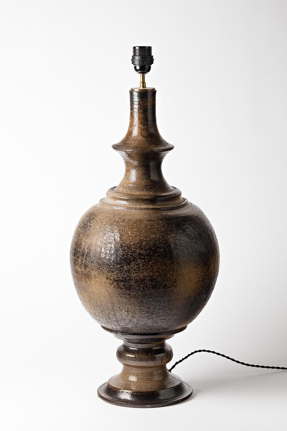 Mid-Century Modern Lampe de bureau française Jean Marais à base en céramique noire, fabriquée à la main, milieu du siècle dernier en vente