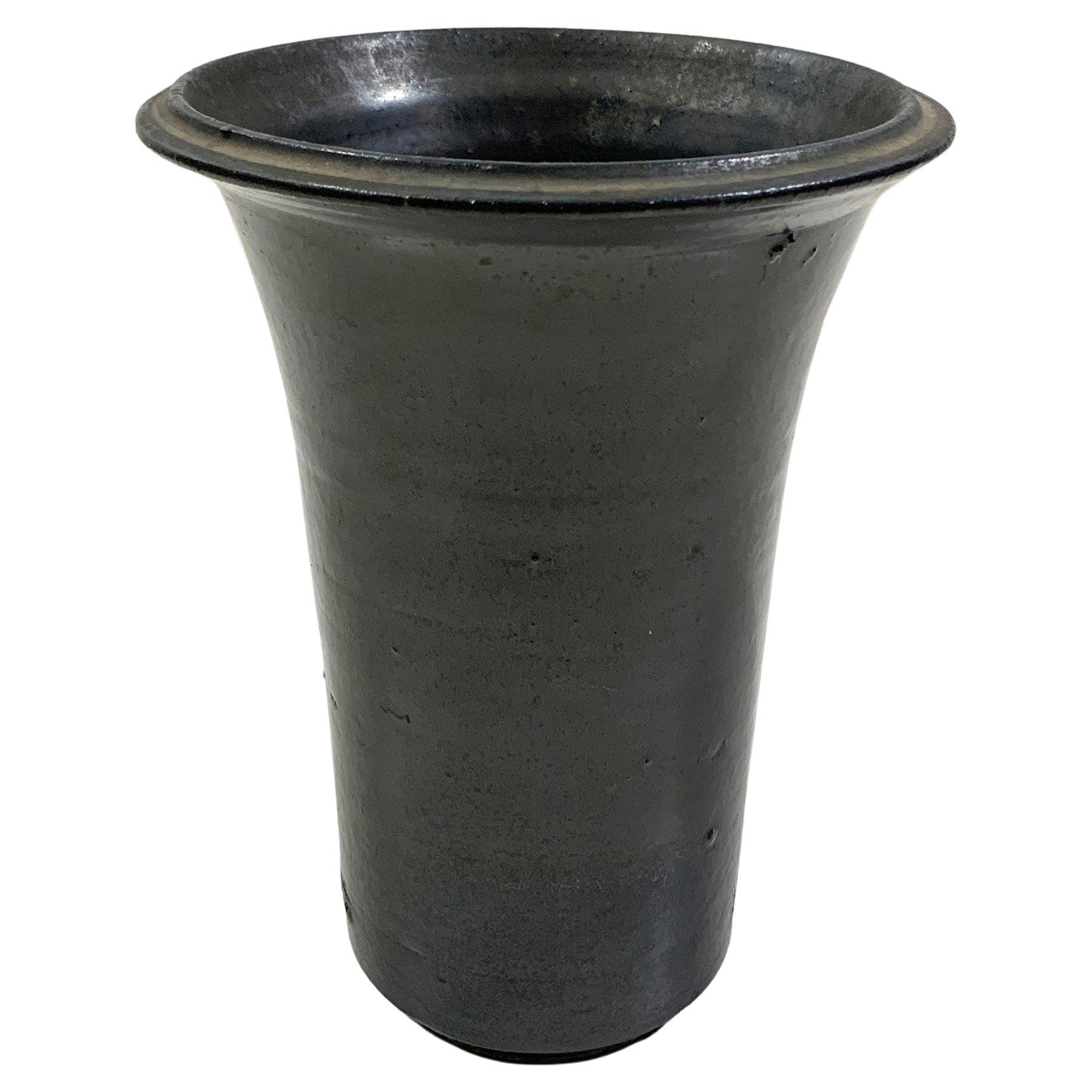 Vase en céramique émaillée noire de Jean Marais, signé "Jean Marais", France, vers 1960 en vente