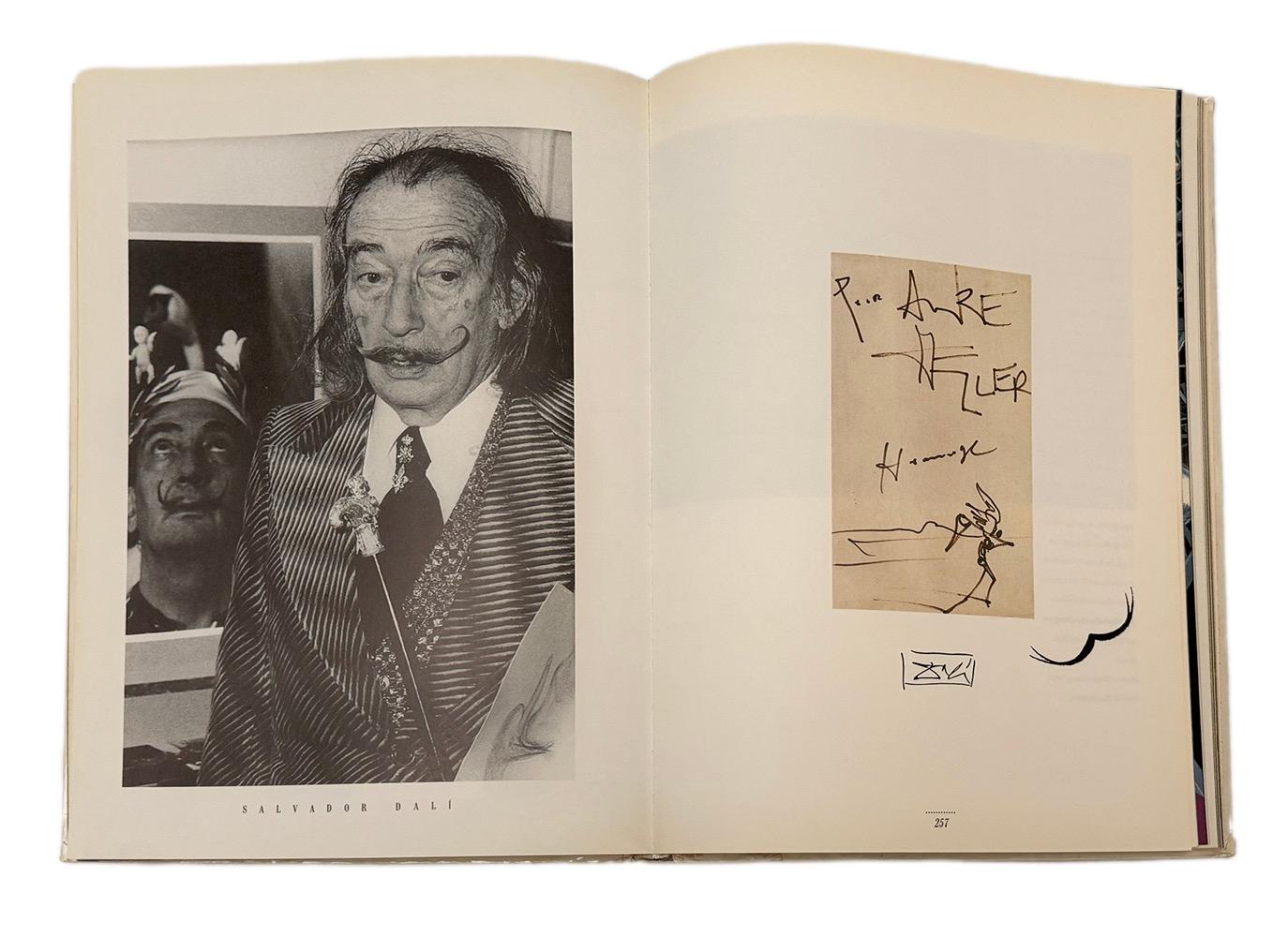 Keith Haring Jean-Michel Basquiat Luna Luna Karussell. Une extravagance poétique !

Le rare catalogue original de 1987 de Luna Luna par Andre Heller, magnifiquement illustré de photos détaillées de la contribution de chaque artiste. Texte du
