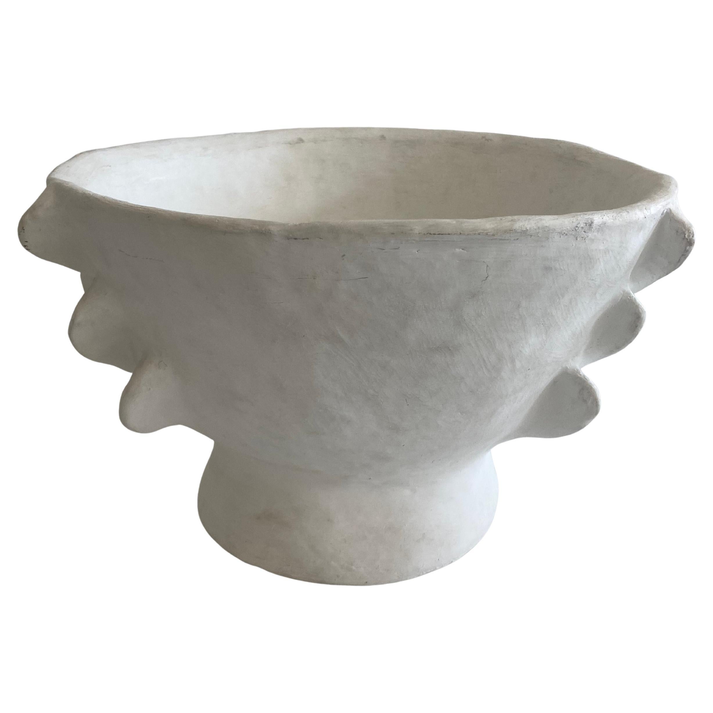 Jean Michel Frank Cuenco de escayola sobre centro de mesa de cerámica en venta
