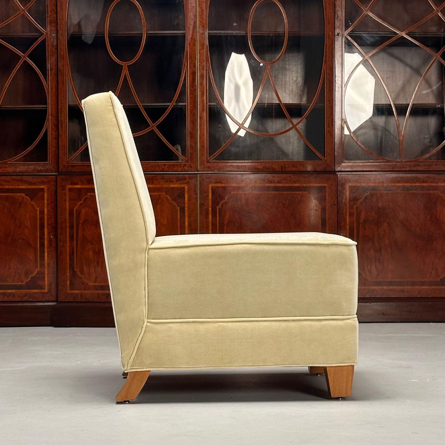Jean-Michel Frank Style, Mid-Century Modern, Slipper Chair, Beige Velvet, 2023 2
