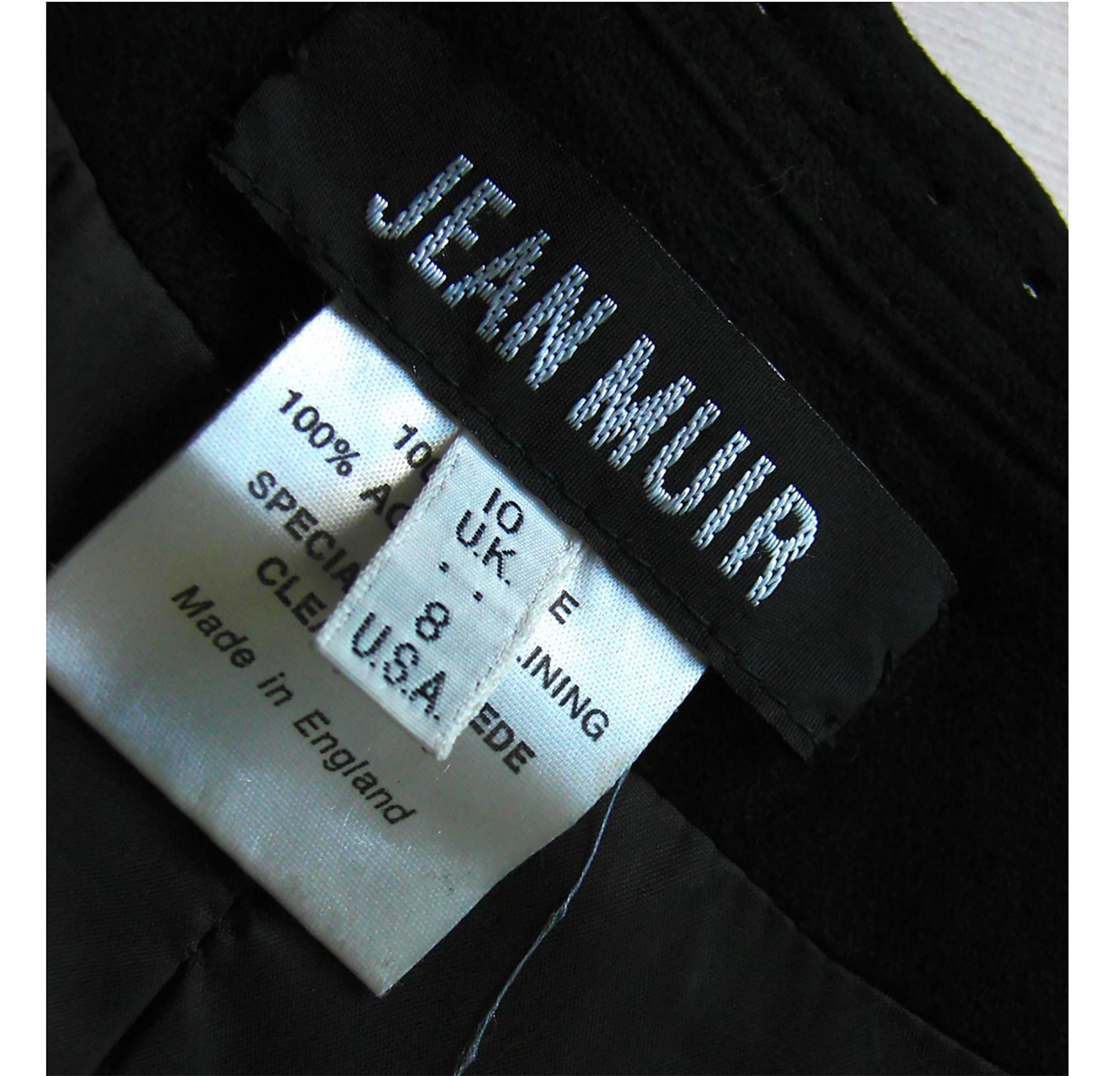 Jean Muir Jacket Black Suede Perforated Trim Lucite Buttons Retro Mod 70s Sz 8 For Sale 5