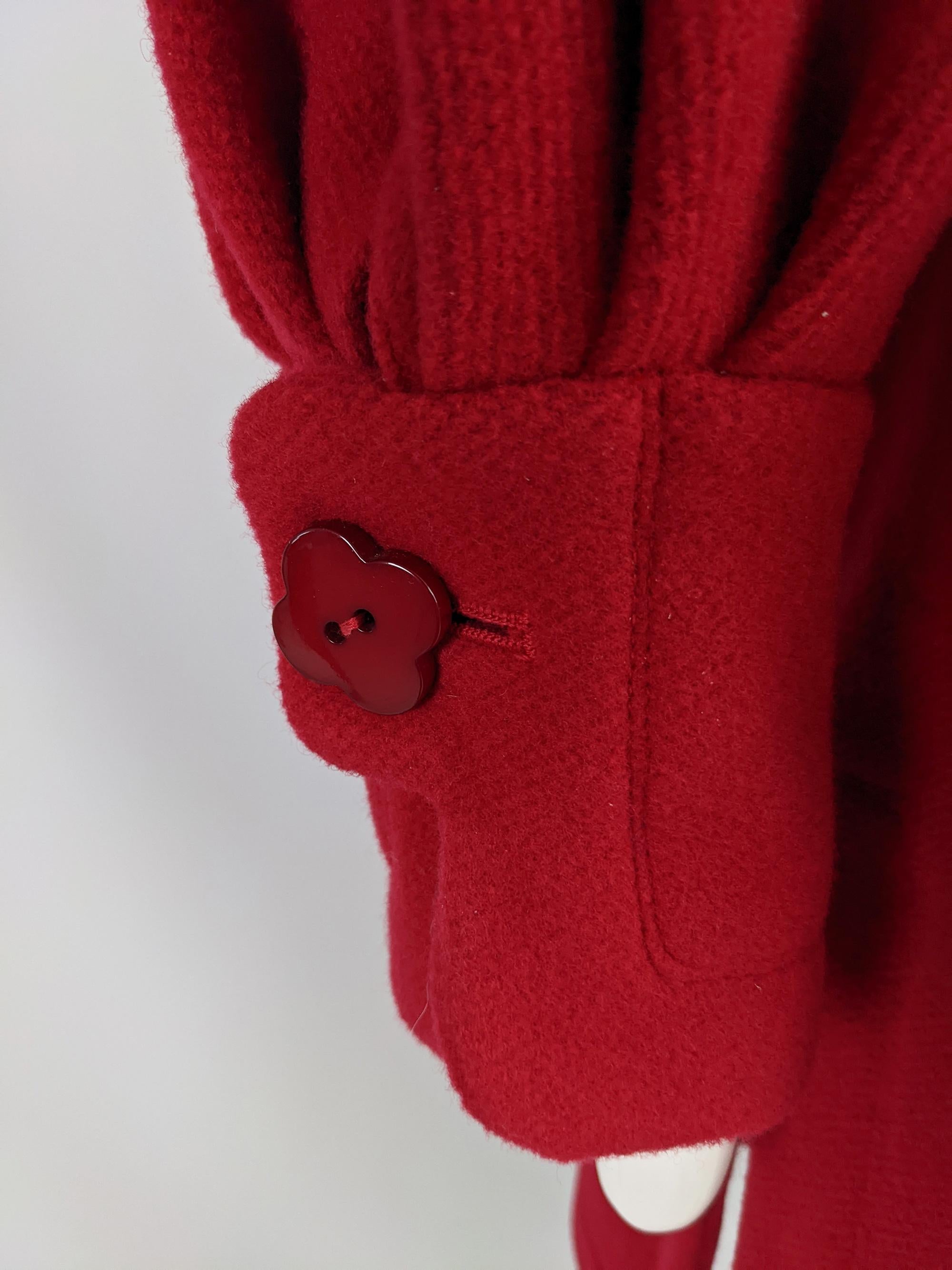 Jean Muir Vintage Womens Red Wool Pleated Sleeve Flower Button Duster Coat In Good Condition In Doncaster, South Yorkshire