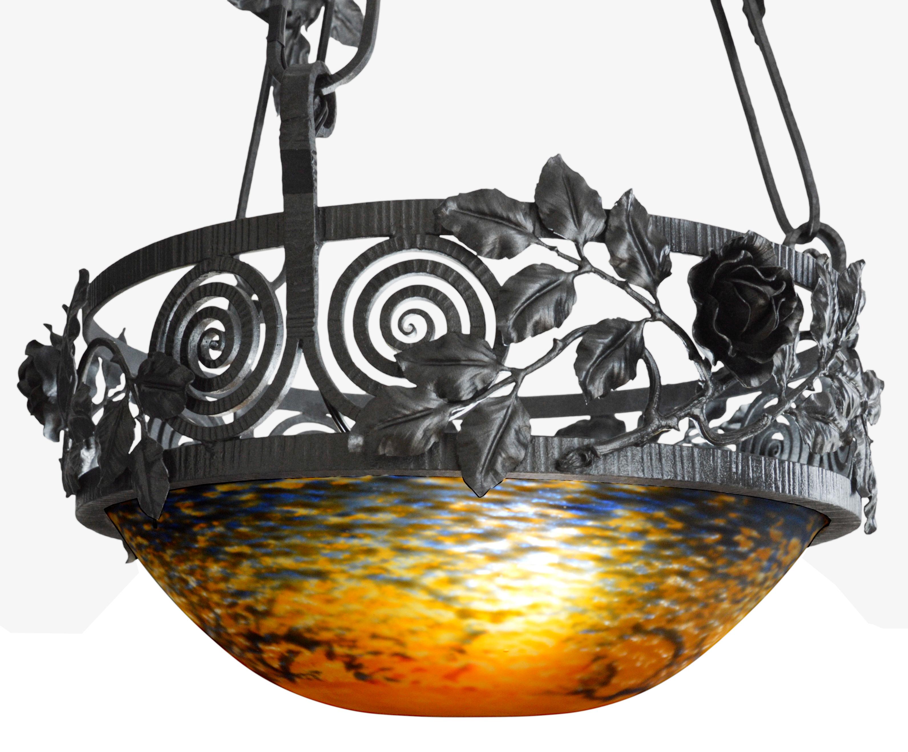 Glass Jean Noverdy French Art Deco Wrought-Iron Pendant Chandelier, 1920 For Sale