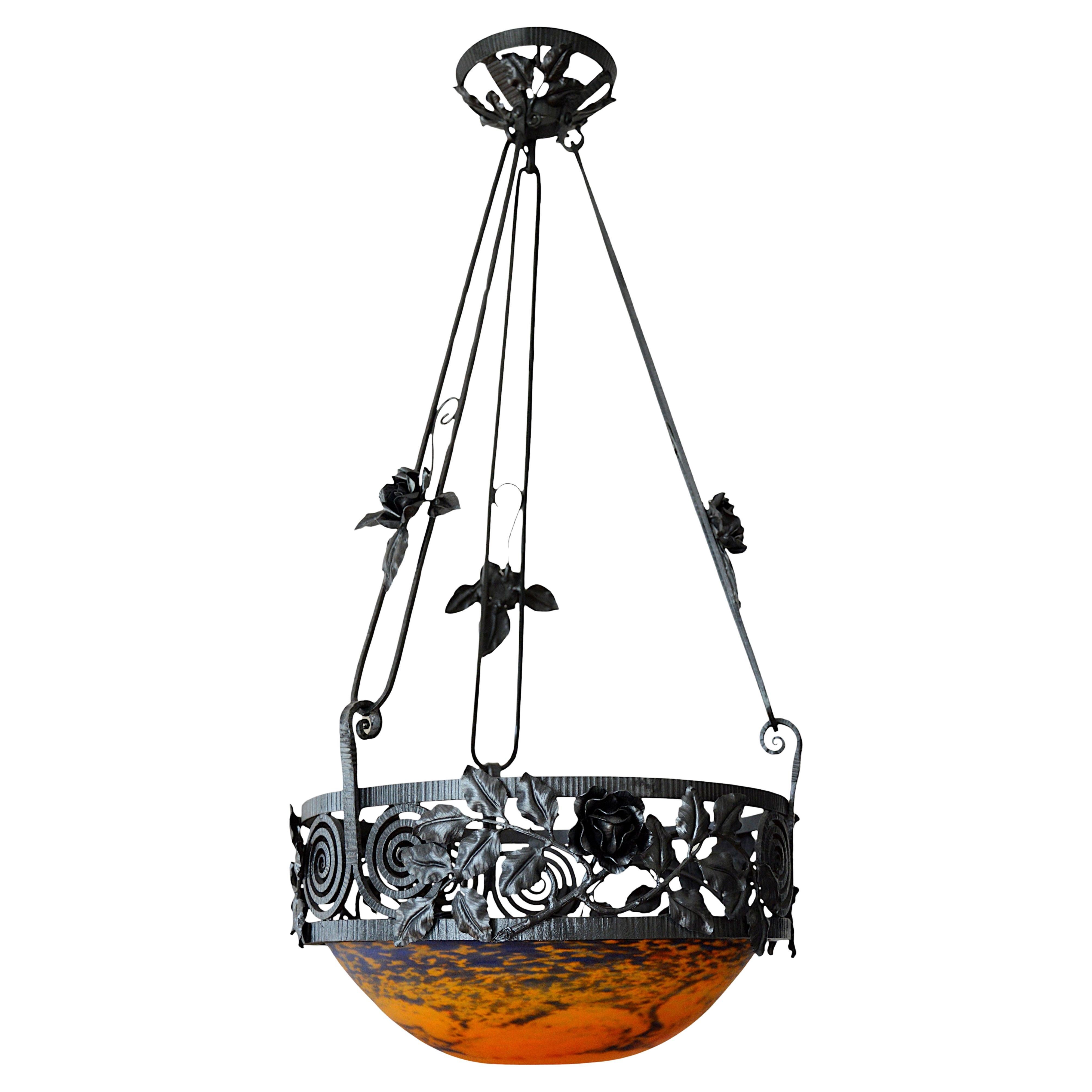 How do I identify an Art Deco lamp?