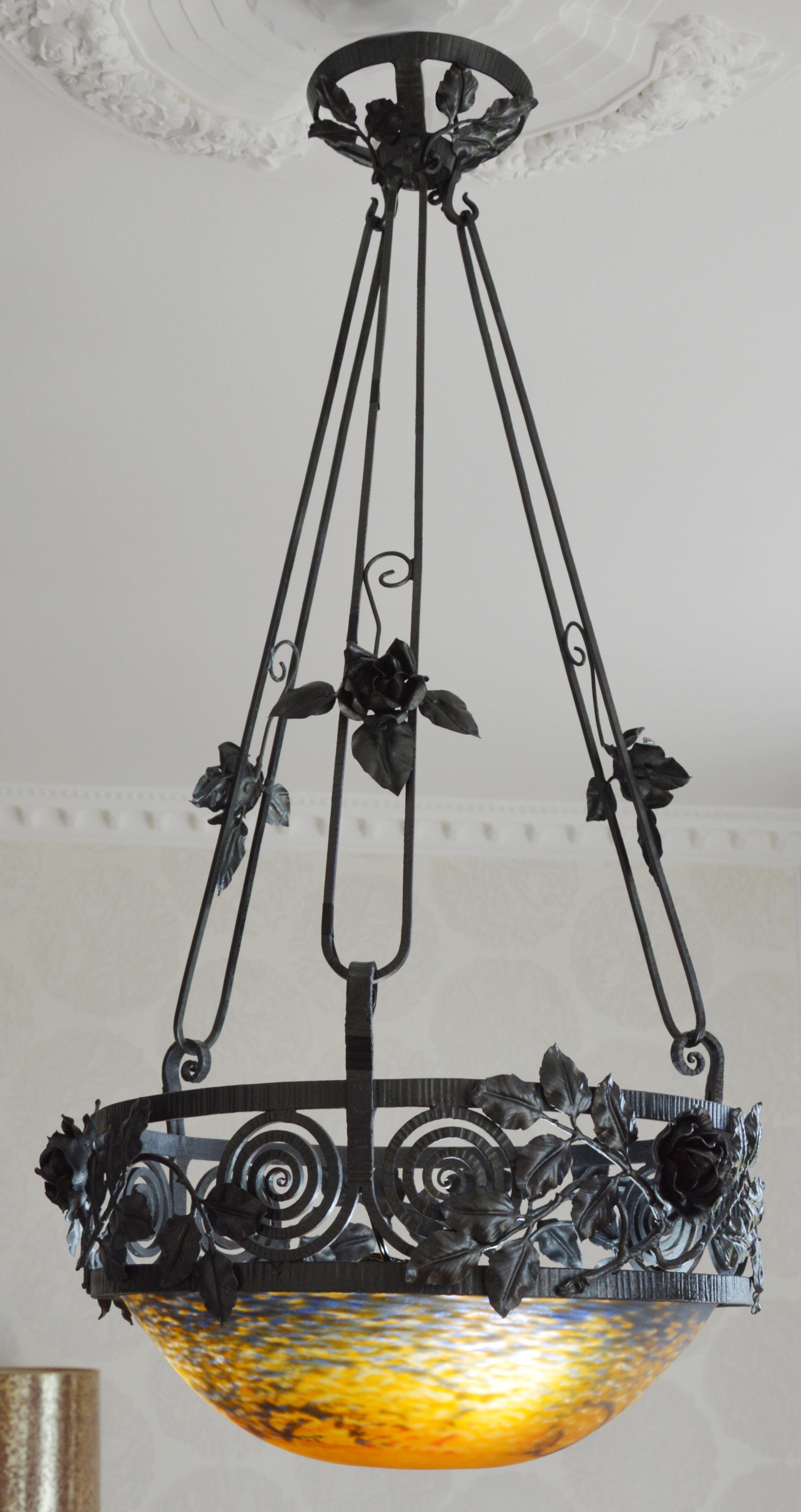 Jean Noverdy French Art Deco Wrought-Iron Pendant Chandelier, Late 1920s For Sale 9