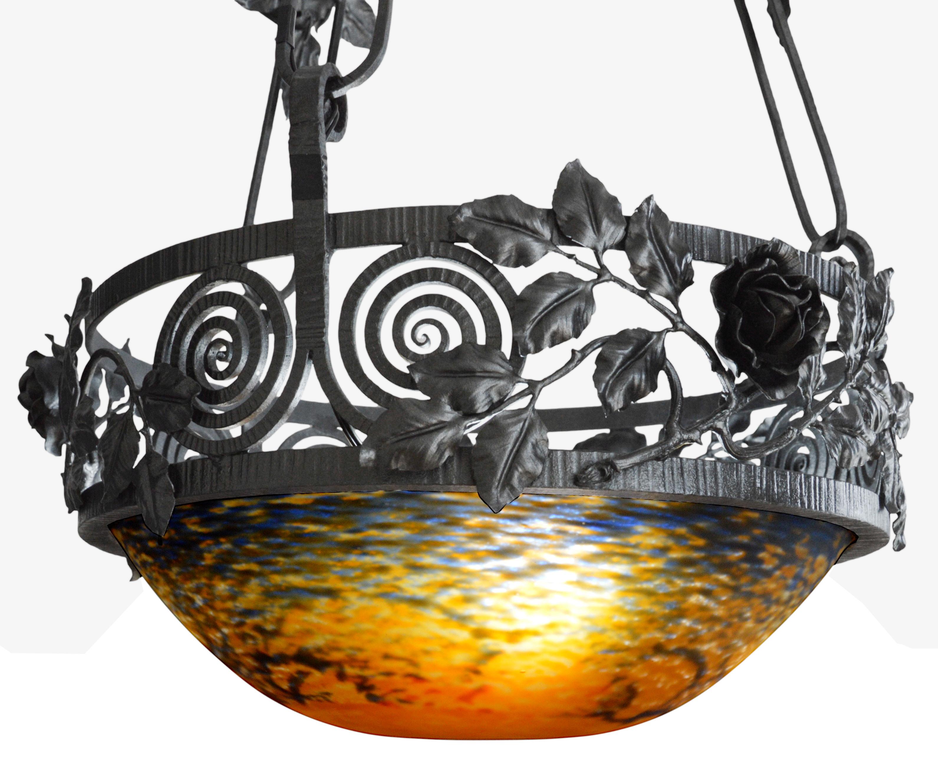 Jean Noverdy French Art Deco Wrought-Iron Pendant Chandelier, Late 1920s For Sale 1