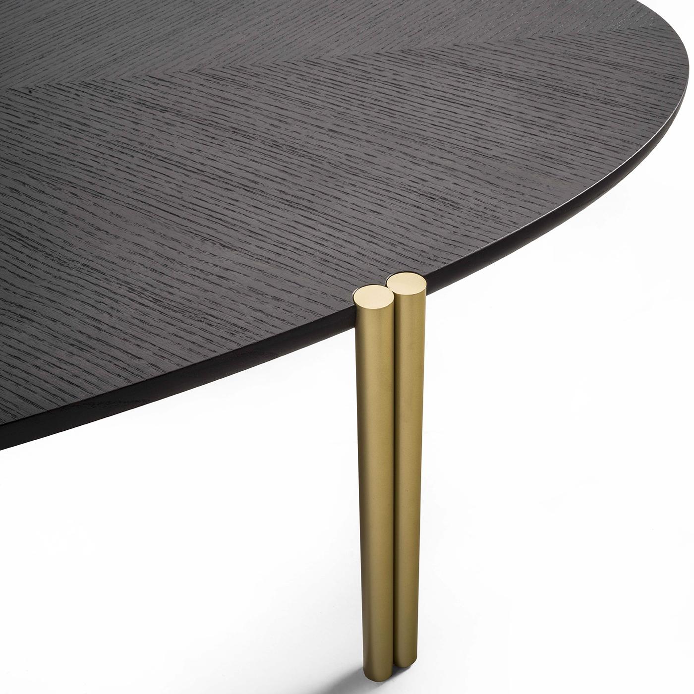 Tavolino ordinario Jean in legno di frassino nero In condizioni Nuovo in vendita a Milan, IT