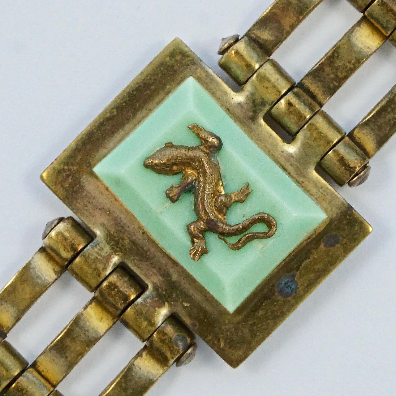 Jean Painleve French Art Deco Gold Plated Green Bakelite Salamander Bracelet In Good Condition For Sale In London, GB