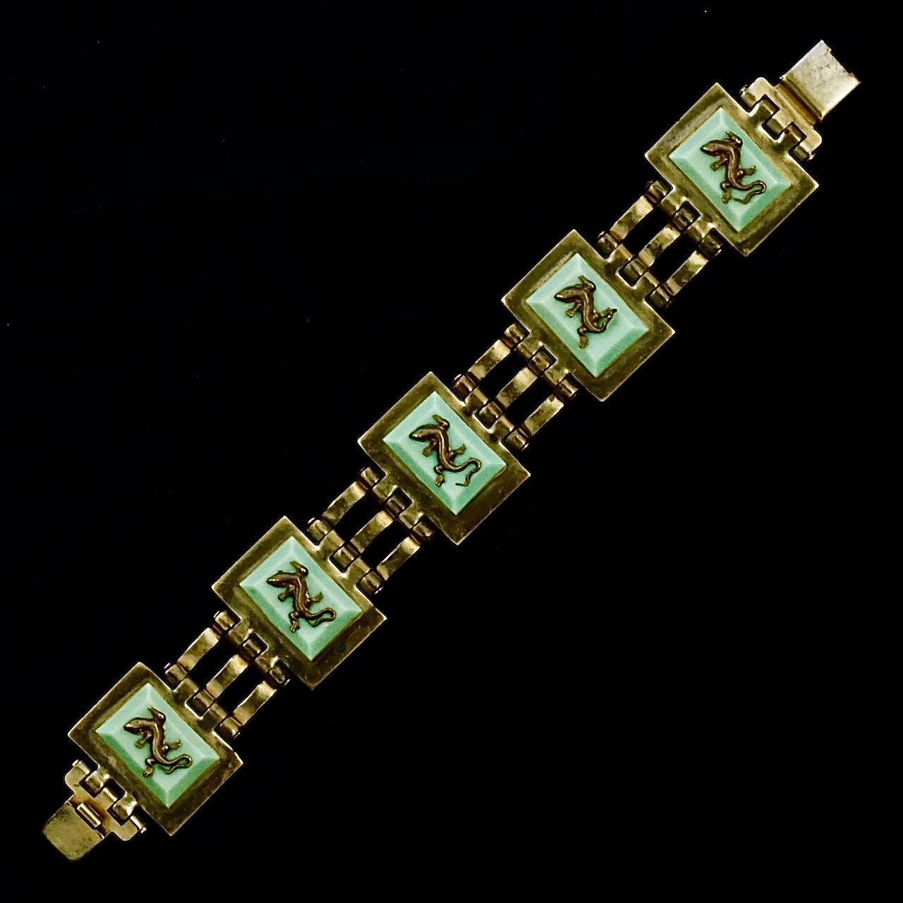 Jean Painleve French Art Deco Gold Plated Green Bakelite Salamander Bracelet For Sale 4