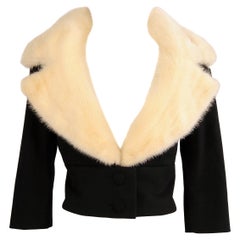 Jean Patou - Veste haute couture numérotée en cachemire et vison blanc, milieu du XXe siècle