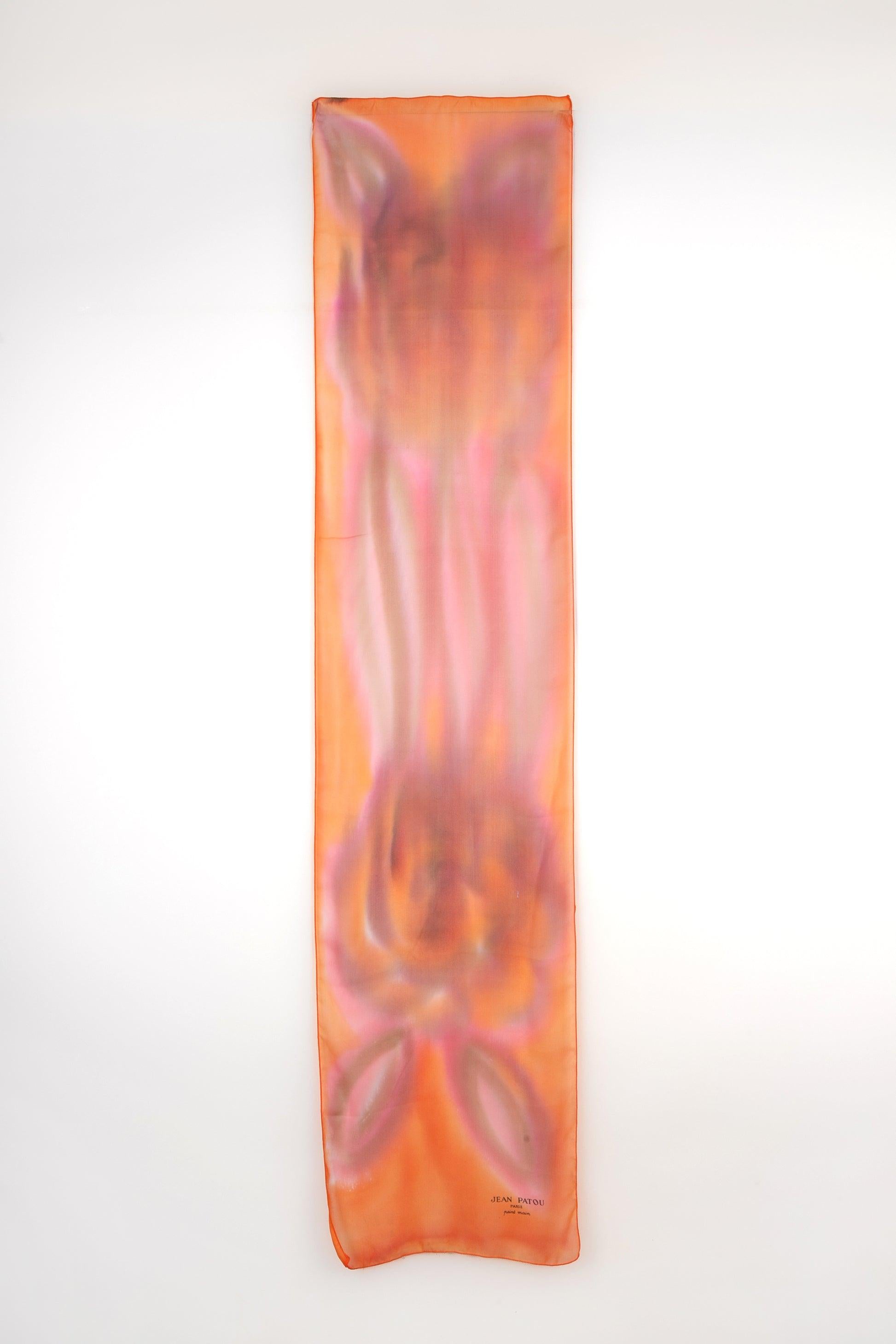 JEAN PATOU - (Made in France) Long pink and orange silk muslin scarf.

Additional information:
Condition: Very good condition
Dimensions: 155 cm x 35 cm

Seller Reference: ACC250
