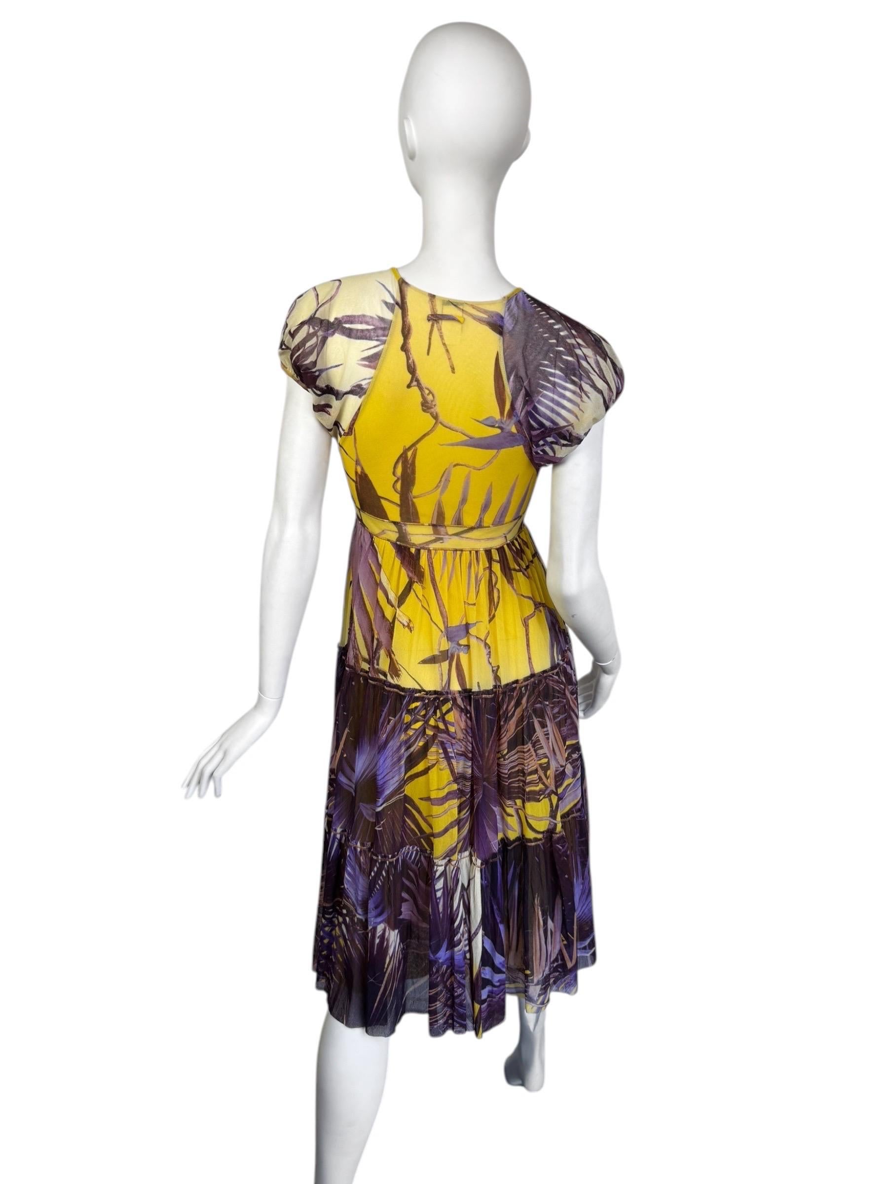BRAND : JEAN PAUL GAULTIER

DESIGNER : JEAN-PAUL GAULTIER

YEAR/DECADE : 2000s

SIZE : S FITS FROM S TO M

MADE IN : ITALY

COMPOSITION : 100% NYLON

CONDITION : EXCELLENT

NOTE : /

Mannequin is a size S.