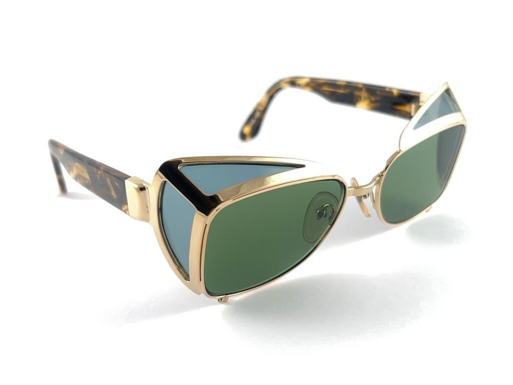 Vintage Jean Paul Gaultier 56 9272 Gold Sammlerstück 1990er Japan-Sonnenbrille für Damen oder Herren im Angebot