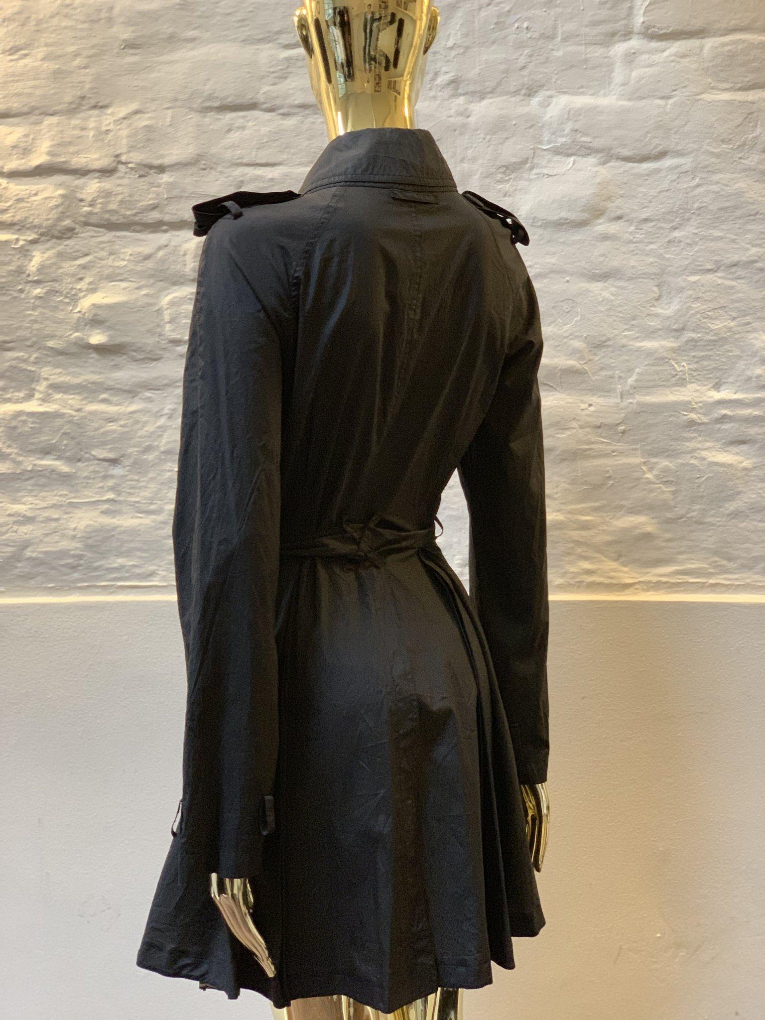 Jean Paul Gaultier 90s/00s Black Lightweight Rain Mac In Excellent Condition For Sale In London, GB