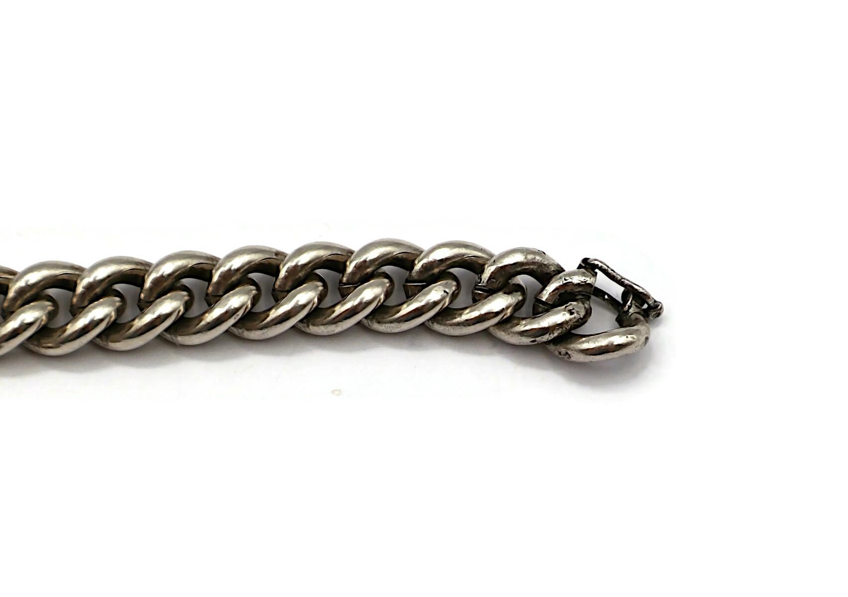 JEAN PAUL GAULTIER (Attribuito a) Braccialetto con Charm a catena in tono argento in vendita 5