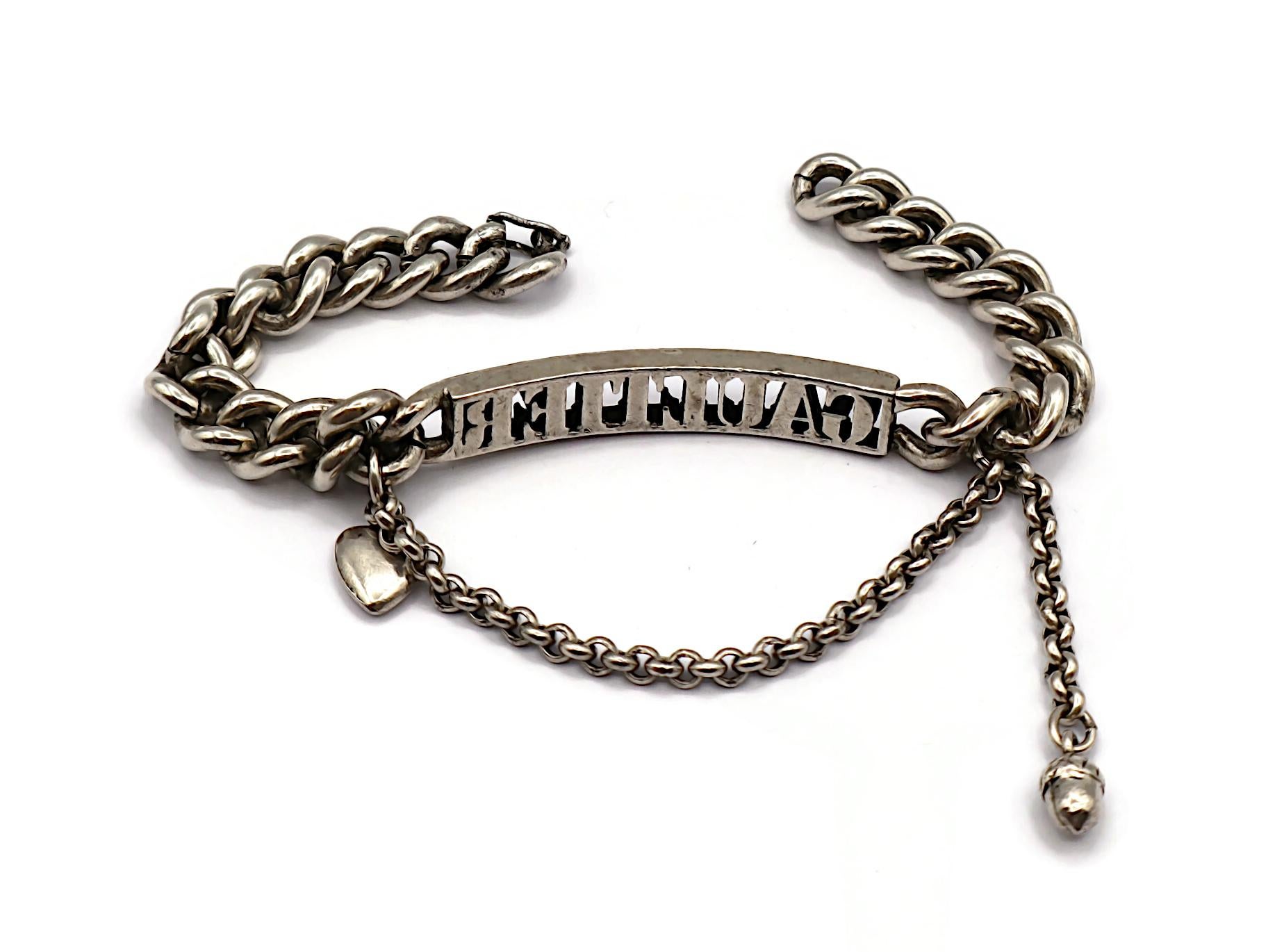 JEAN PAUL GAULTIER (Attribuito a) Braccialetto con Charm a catena in tono argento in vendita 6