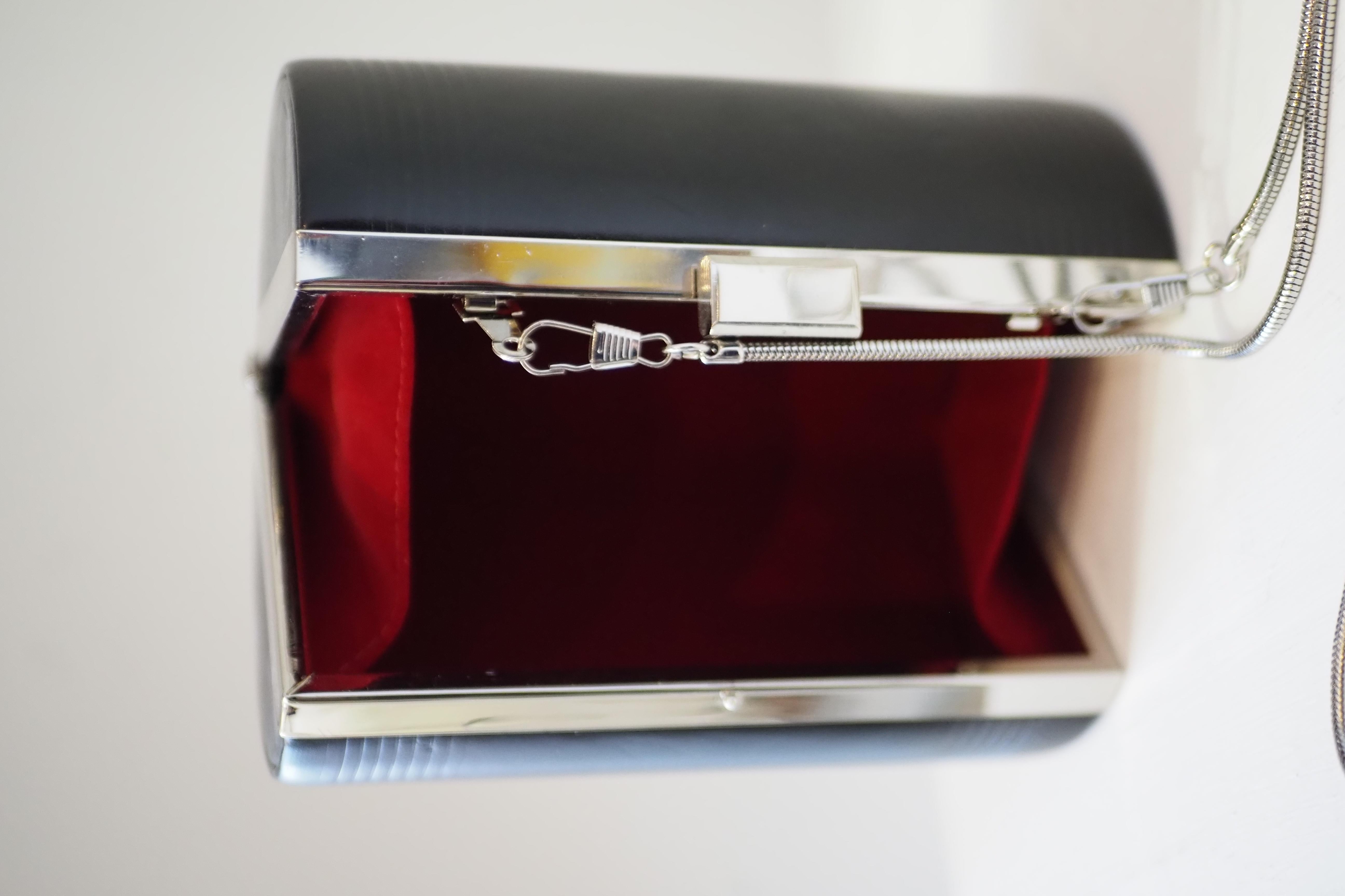 Jean Paul Gaultier Umhängetasche aus schwarzem Leder im Angebot 8
