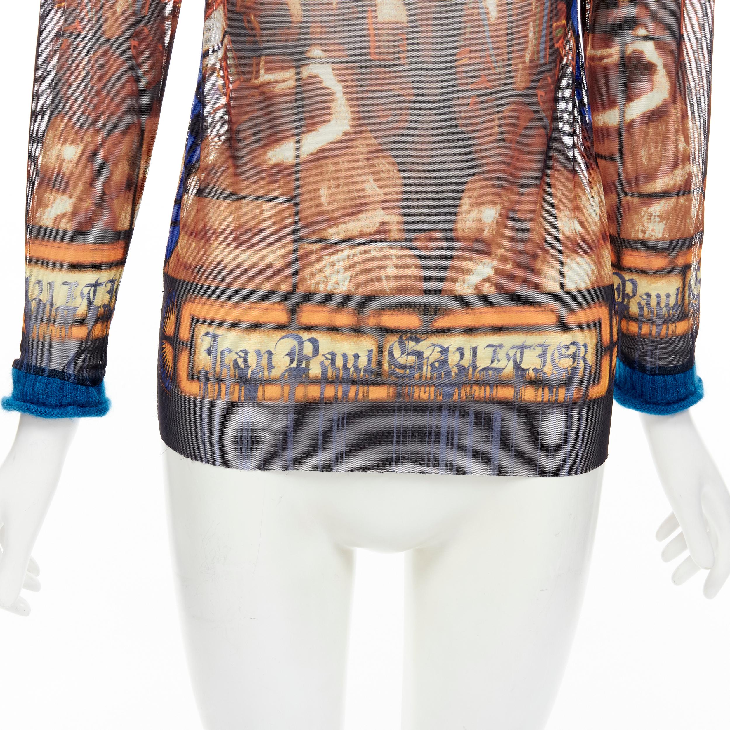 Haut à capuche Jean-Paul Gaultier en laine bleue avec imprimé cathédrale et logo gothique, taille IT 40 S en vente 2
