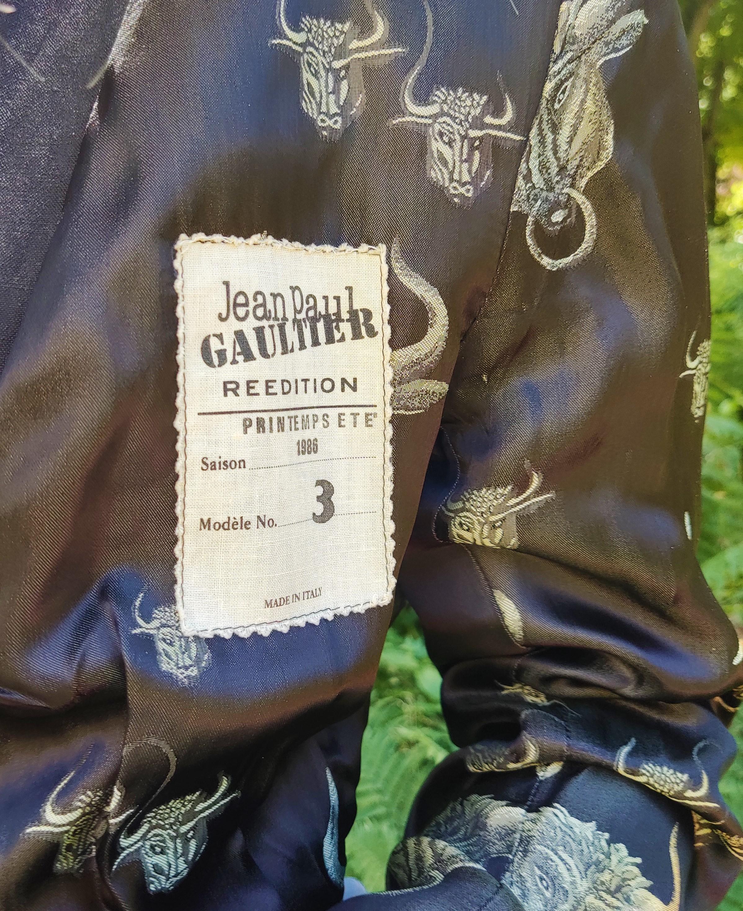 Jean Paul Gaultier Bull 1986 Spring Summer Runway Vintage Silk Button Jacket For Sale 9