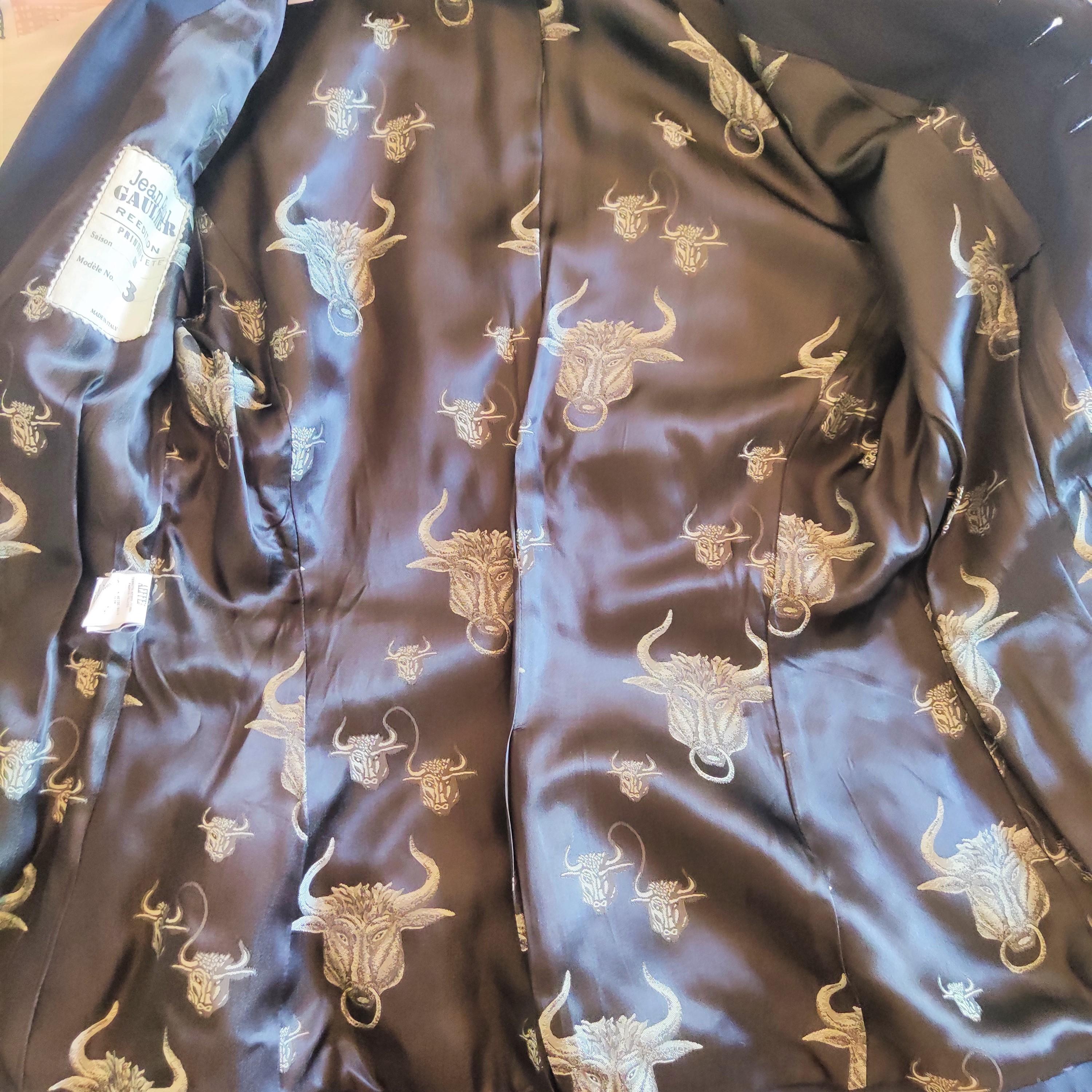 Women's Jean Paul Gaultier Bull 1986 Spring Summer Runway Vintage Silk Button Jacket For Sale