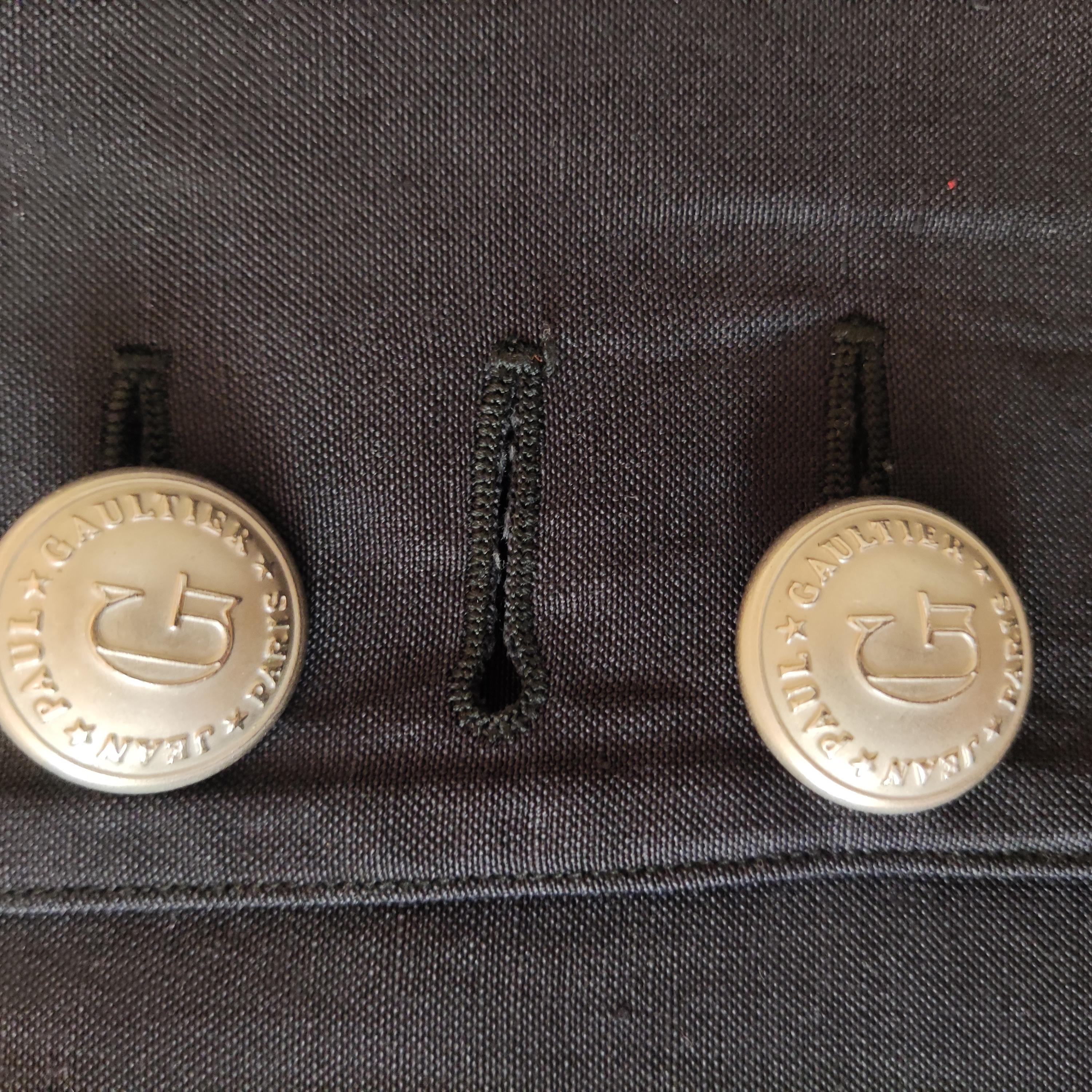 Veste boutonnée en soie vintage Jean Paul Gaultier Bull, défilé d'été 1986 en vente 3