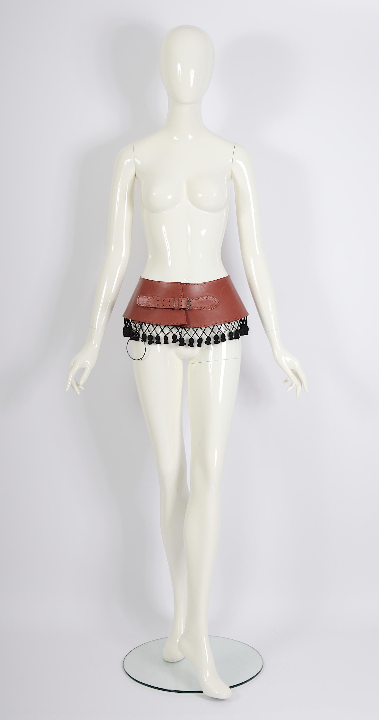 Jean Paul Gaultier by Gibo 1980s tassel embellished wide brown leather belt In Excellent Condition For Sale In Antwerpen, Vlaams Gewest