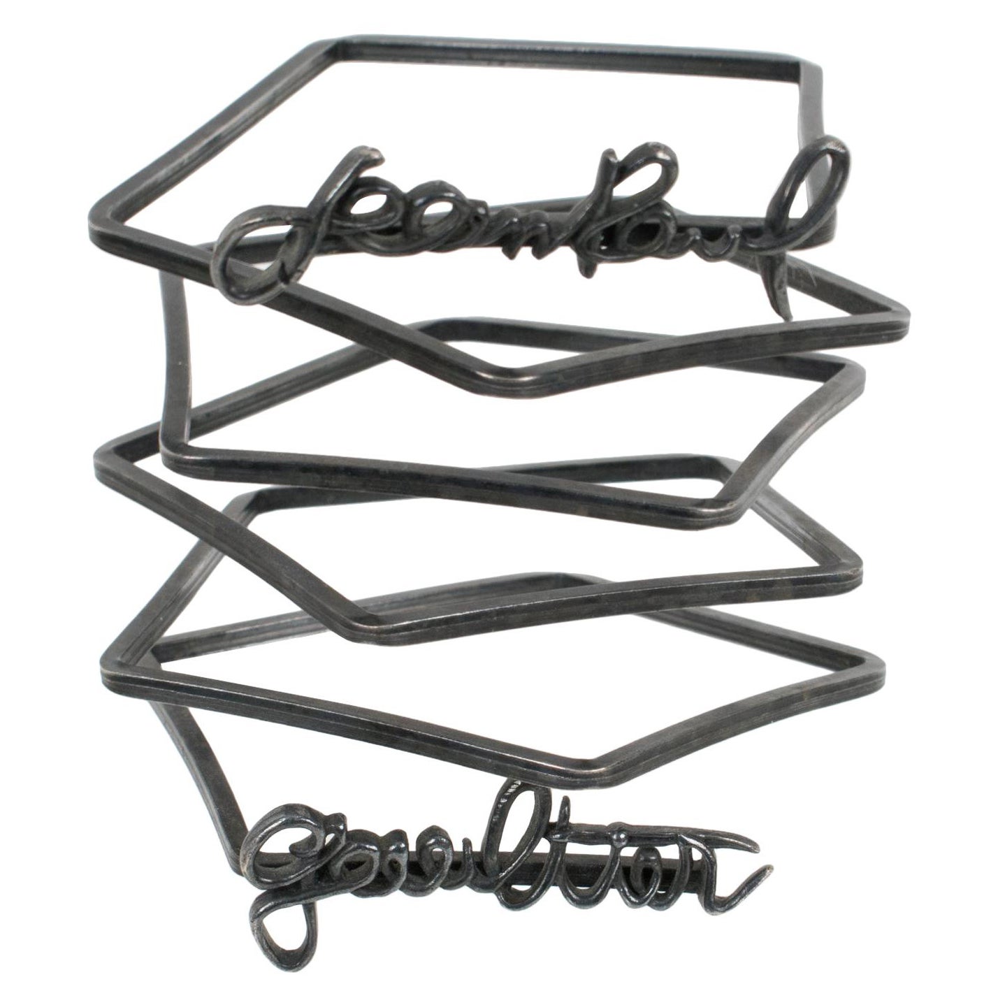 Breites, geschwungenes Couture-Manschettenarmband aus schwarzem Metall von Jean Paul Gaultier im Angebot