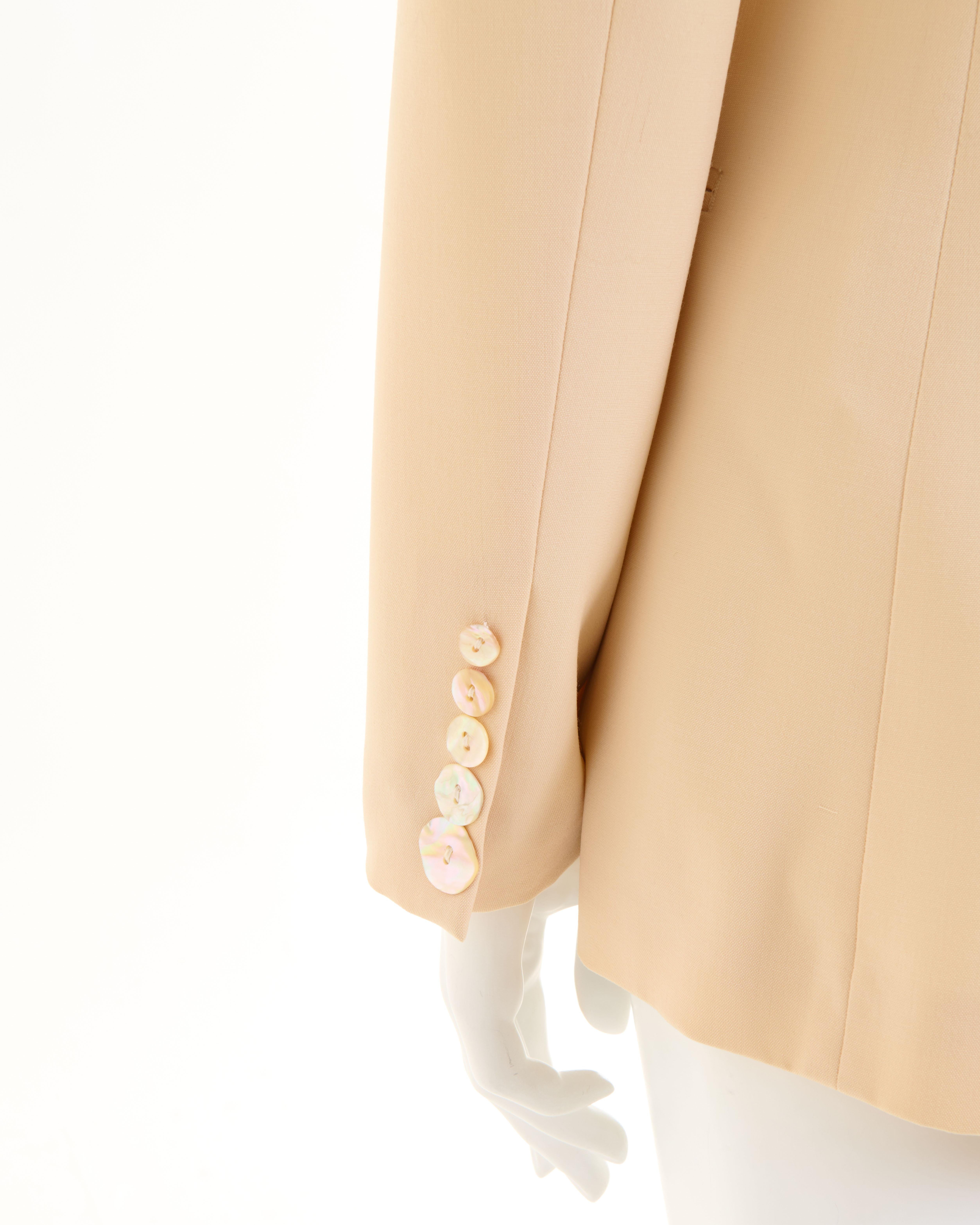 Jean Paul Gaultier Couture S/S 2003 Jacke mit Perlmuttknopf-Verzierung im Angebot 8