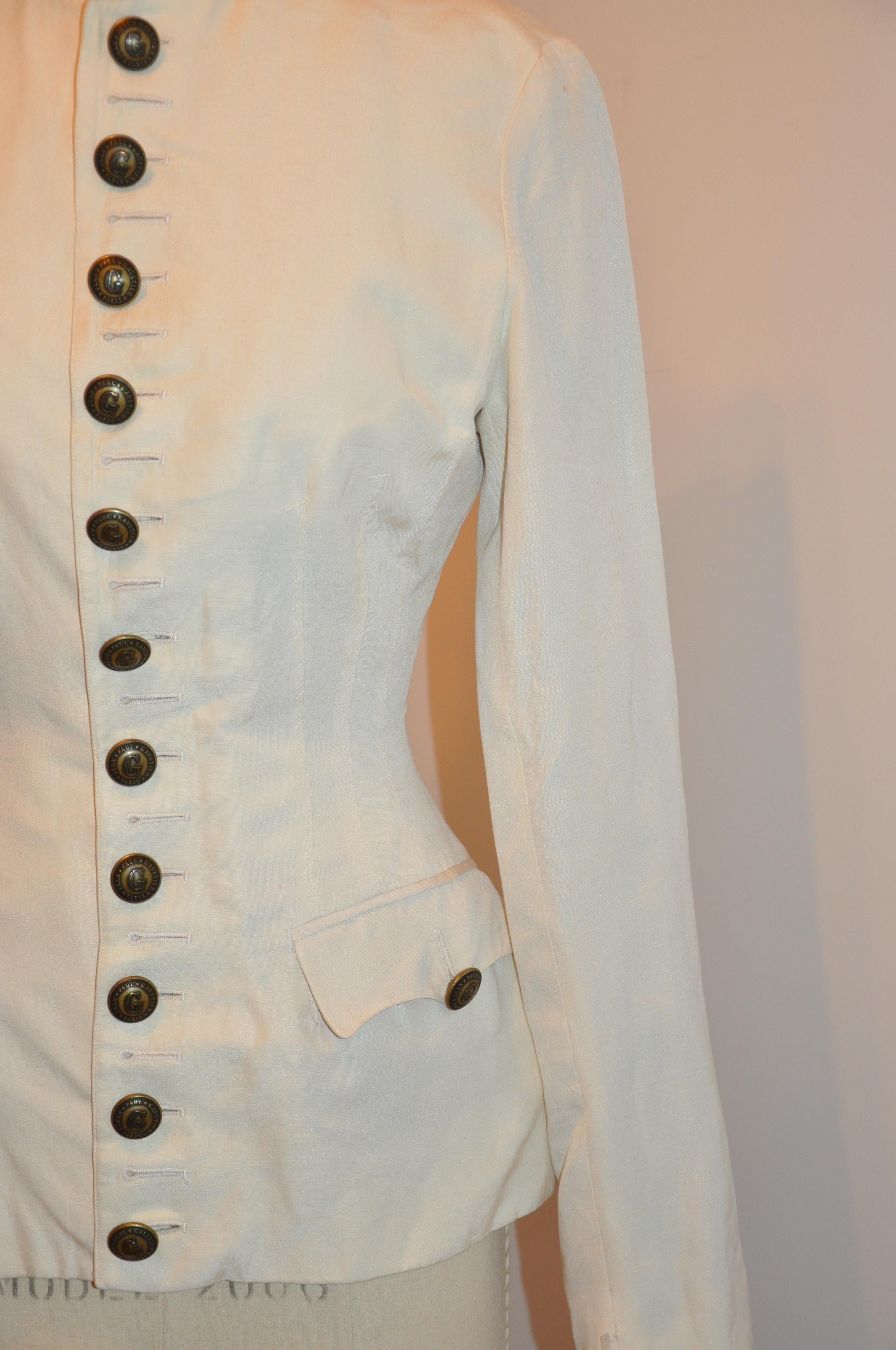 Jean Paul Gaultier Cremefarbene Jacke aus Seide und Leinen im Militärstil für Damen oder Herren im Angebot