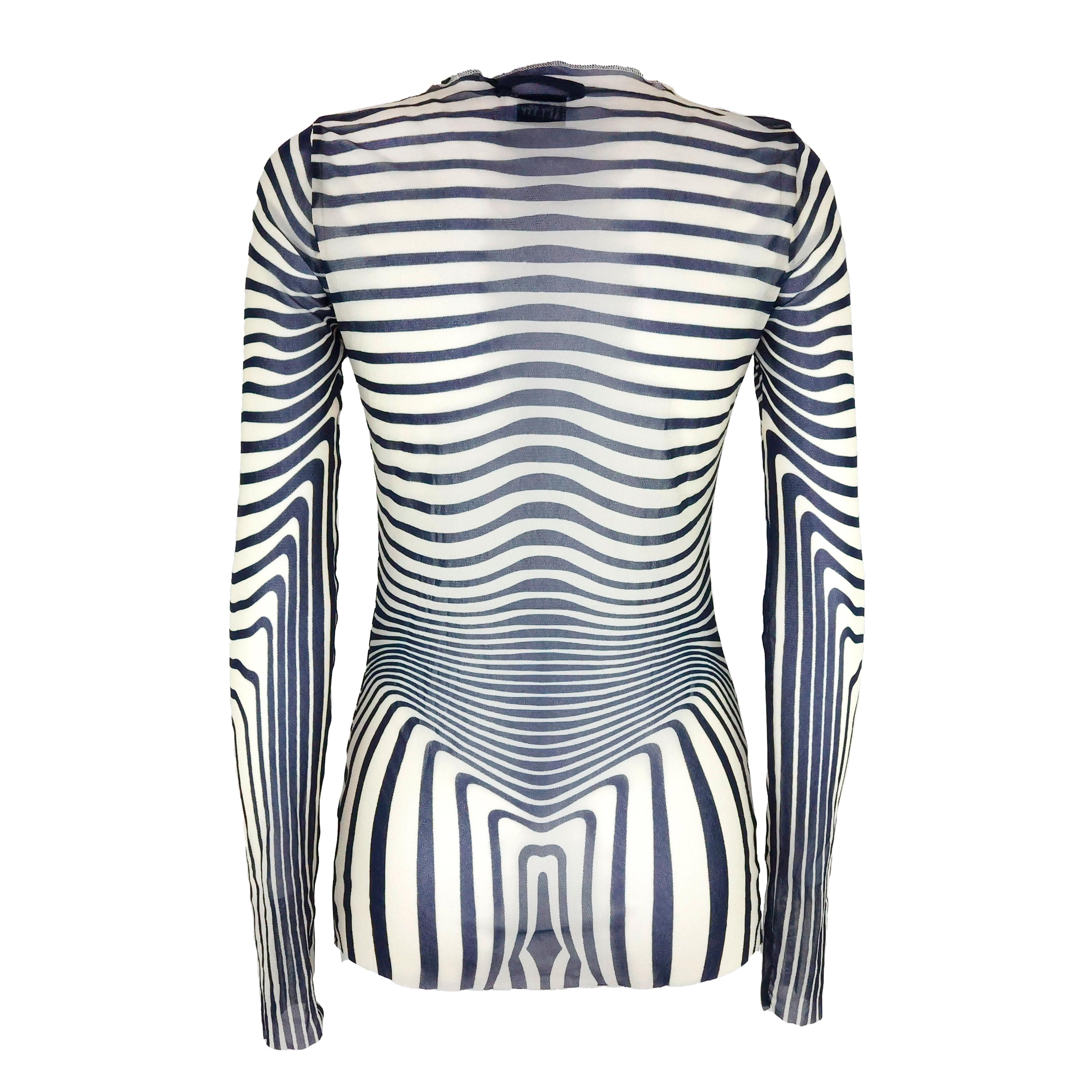 Jean Paul Gaultier Cyberbaba printed top in stretchy mesh, color ivory and dark blue. Size XL (but also suitable for S/M/L as it is stretchy).

Condition:
New, with tag.