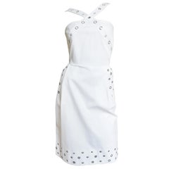 Das Kleid von Jean Paul Gaultier mit Ösen
