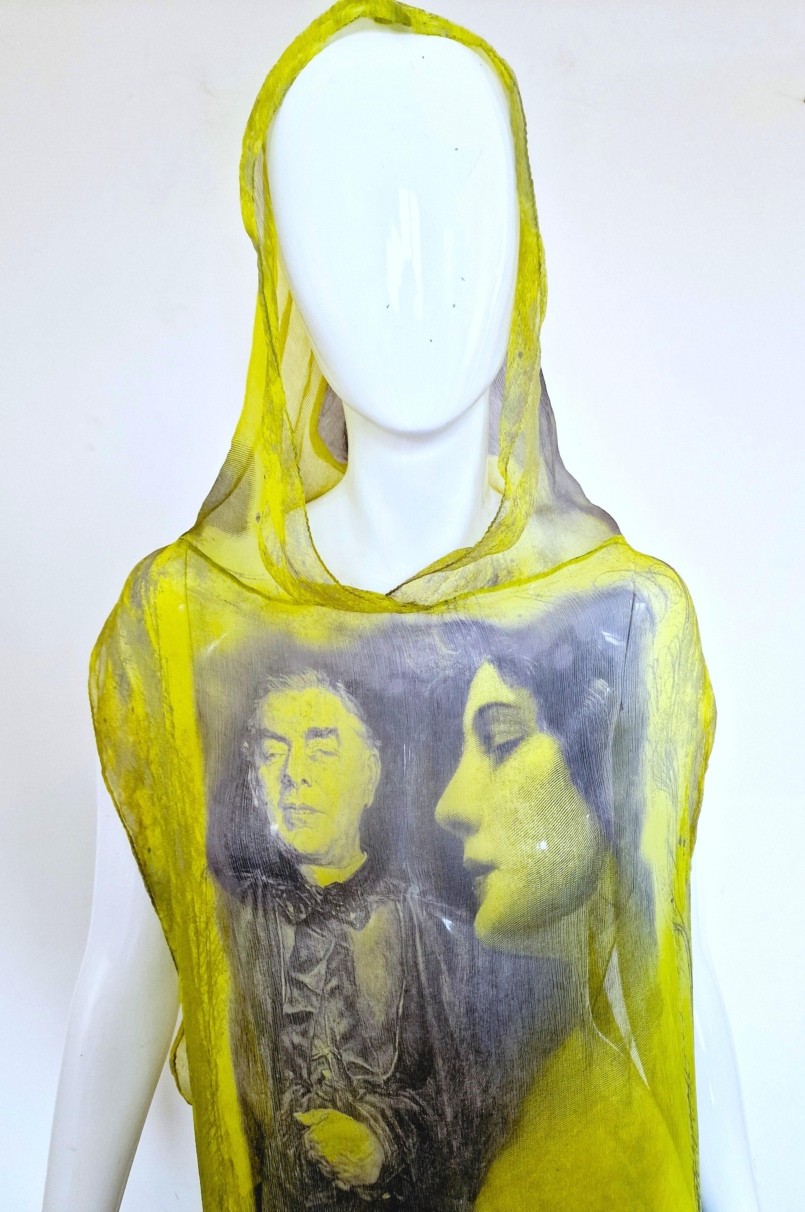 Jean Paul Gaultier - Robe t-shirt vintage en soie transparente pour hommes et femmes en vente 1