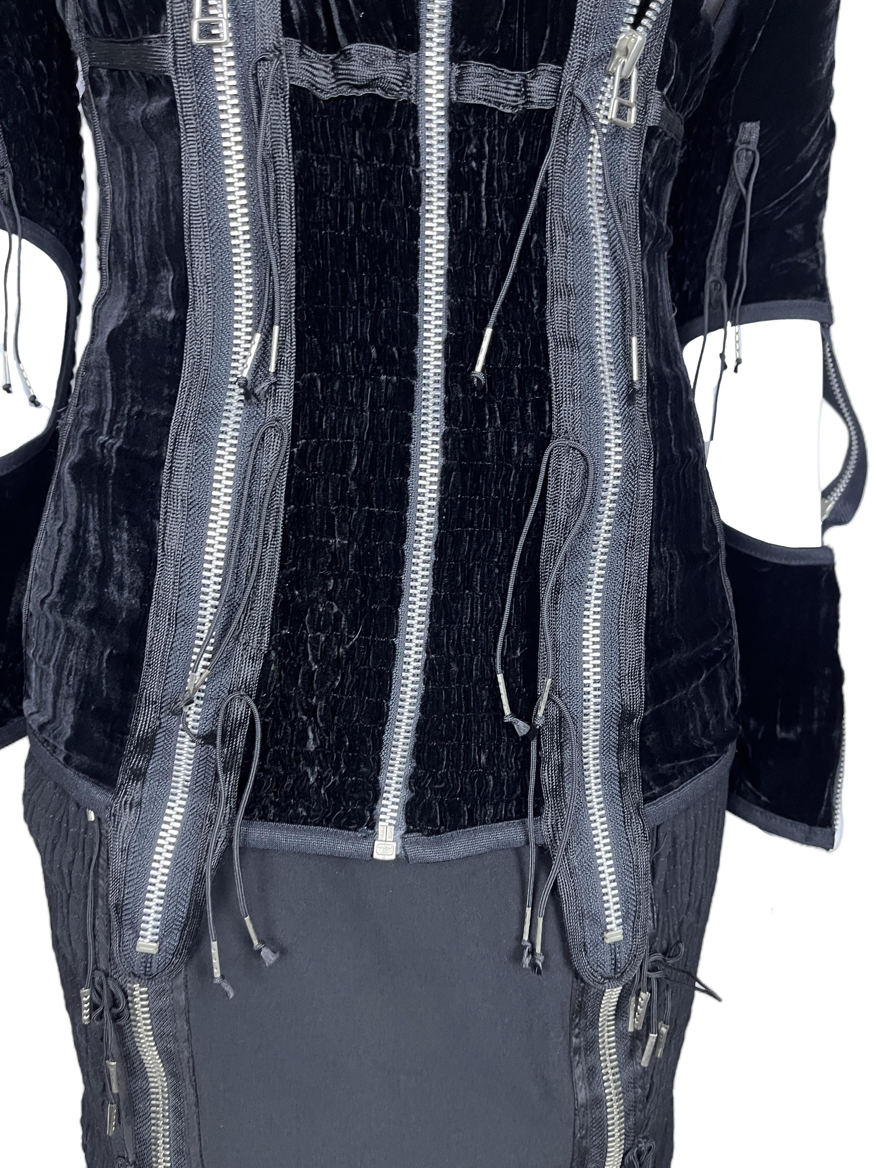 JEAN PAUL GAULTIER F/W 1989 Schwarzer Samtreißverschluss mit Rockausschnitt Set im Angebot 5