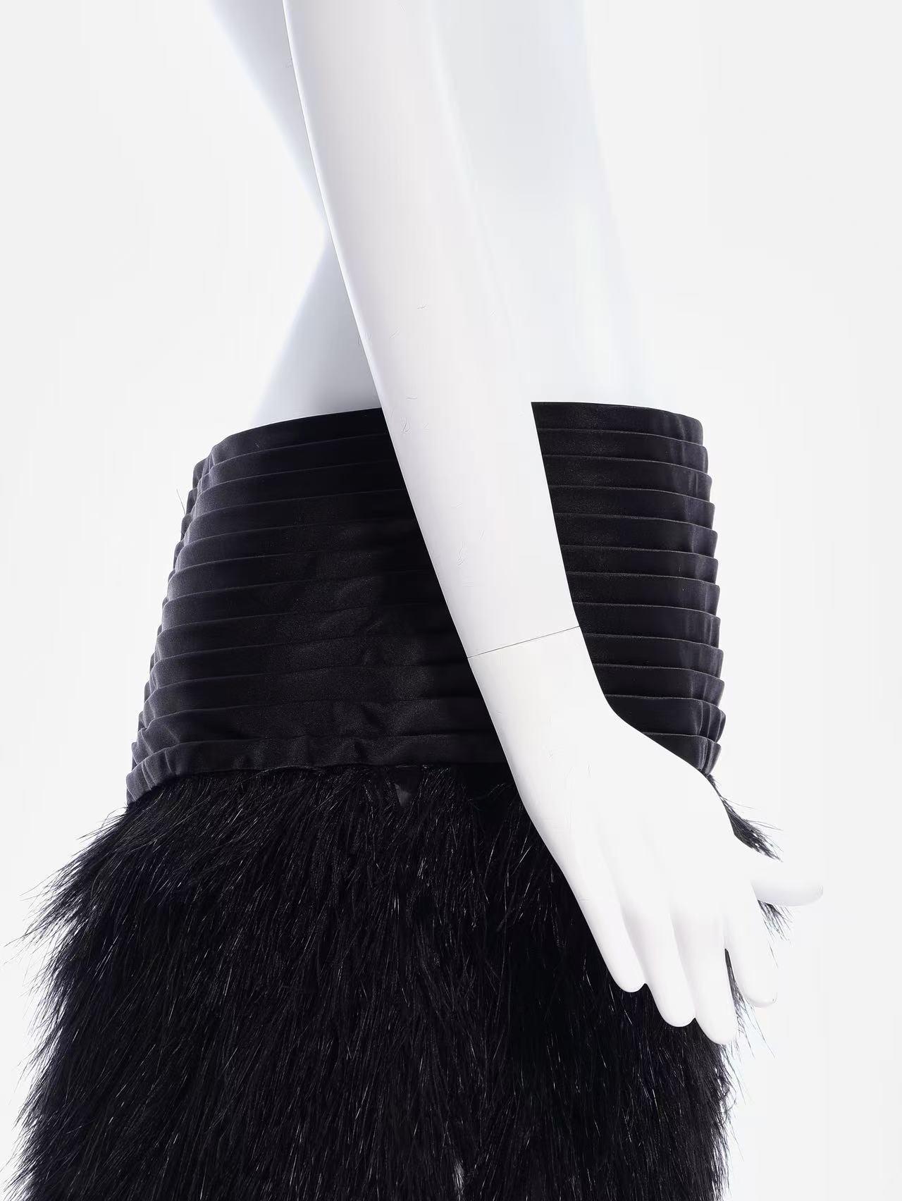 Jean Paul Gaultier Herbst 2011 Haute Couture Ombre Feder Herrenrock (FR 50) im Angebot 14