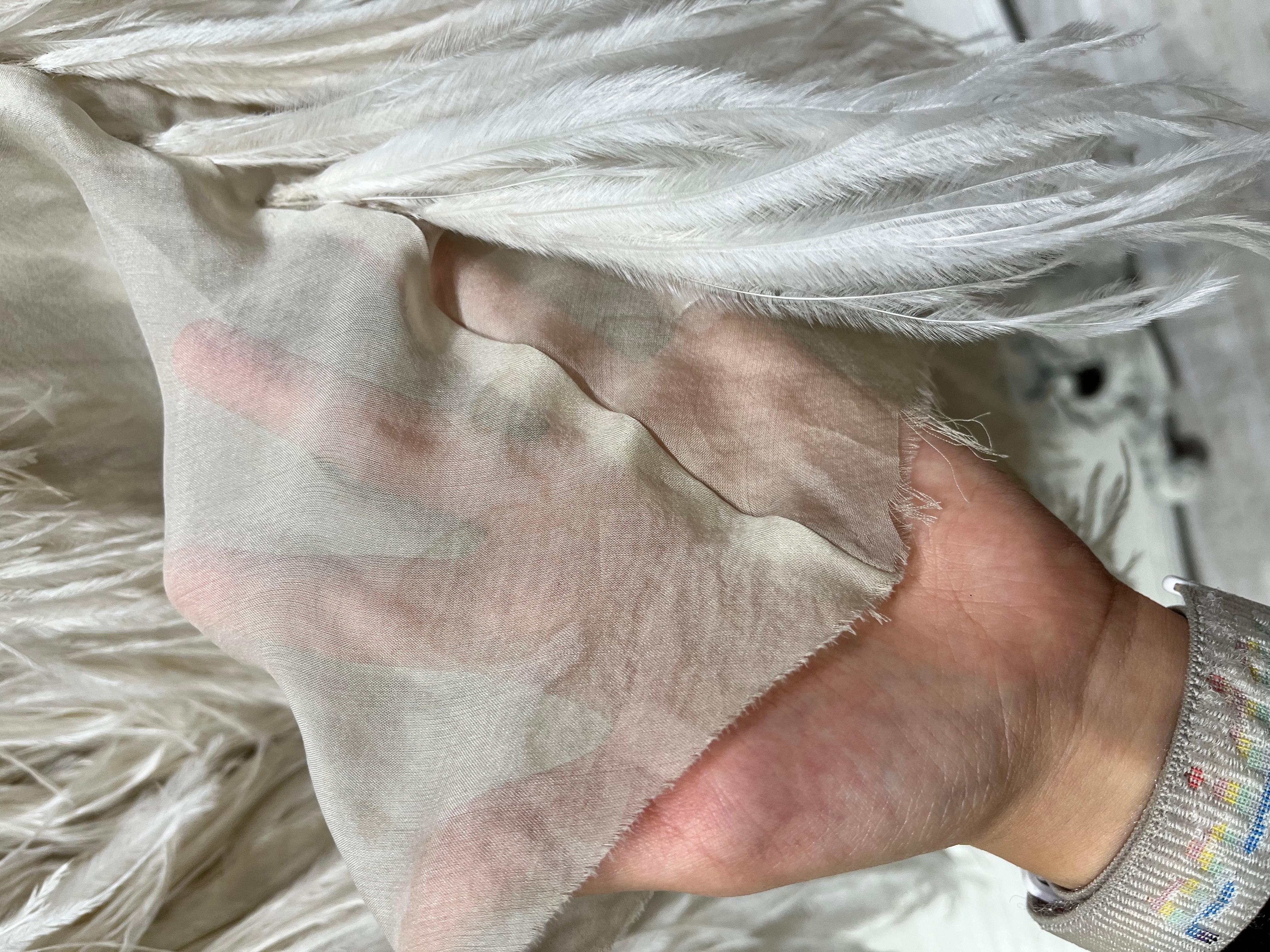 Jean Paul Gaultier Herbst 2011 Haute Couture Ombre Feder Herrenrock (FR 50) im Angebot 15