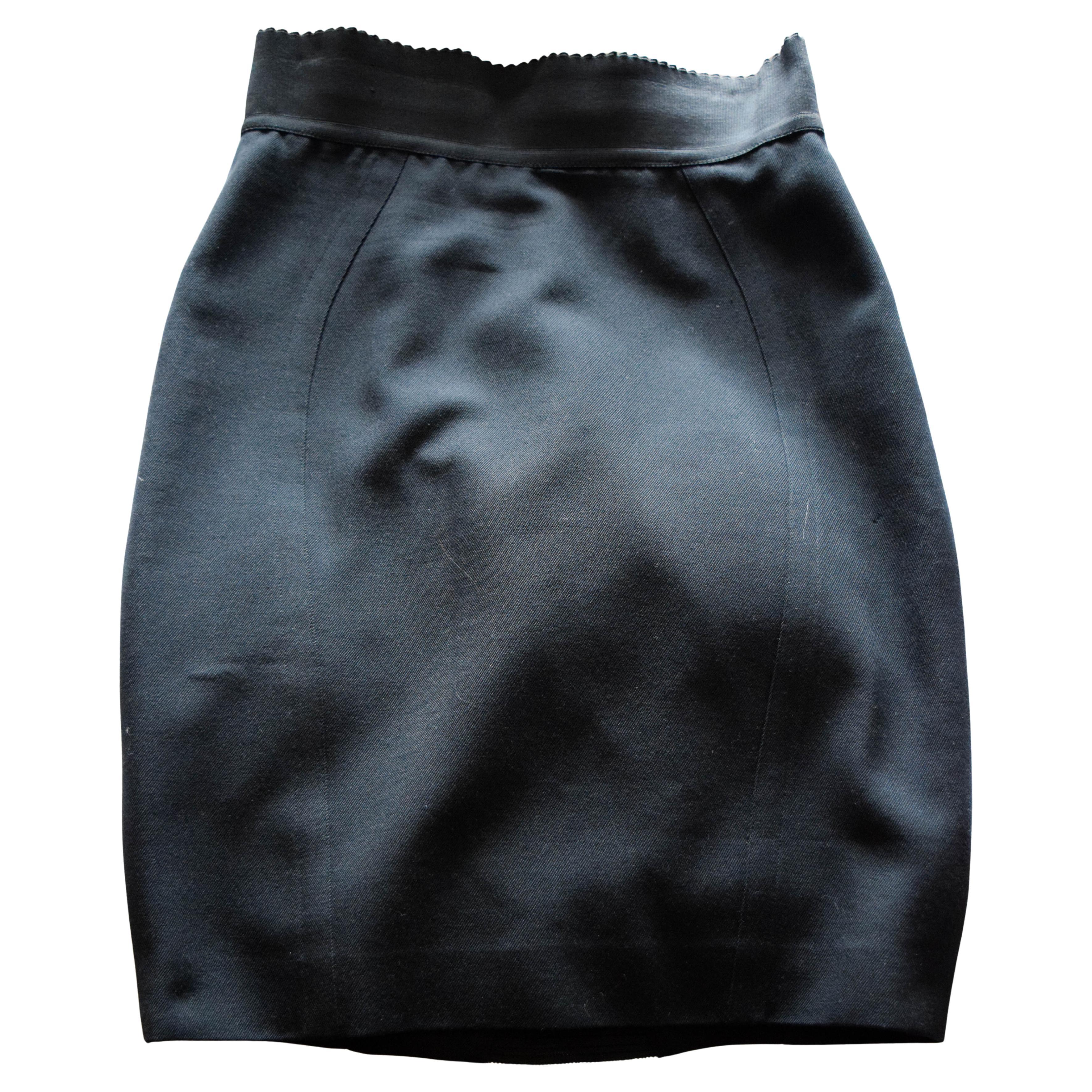 Jean Paul Gaultier Jeans bellissima gonna nera con fascia elastica in vita in vendita