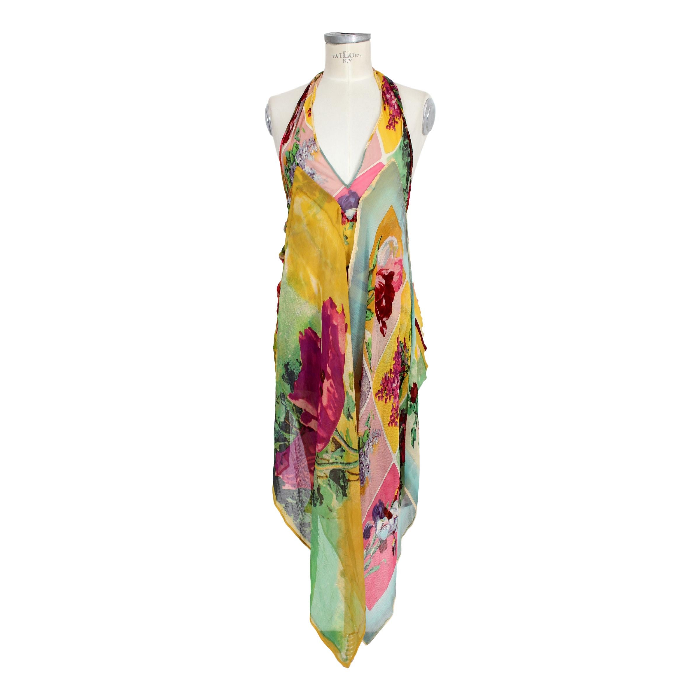Jean Paul Gaultier Femme vintage short dress, 100% transparent silk, American neckline, multicolored floral designs. Sleeveless, drapes on the front along the dress. 90s. Made in Italy. Excellent vintage condition. 

Size: 40 It 8 Us 10 Uk