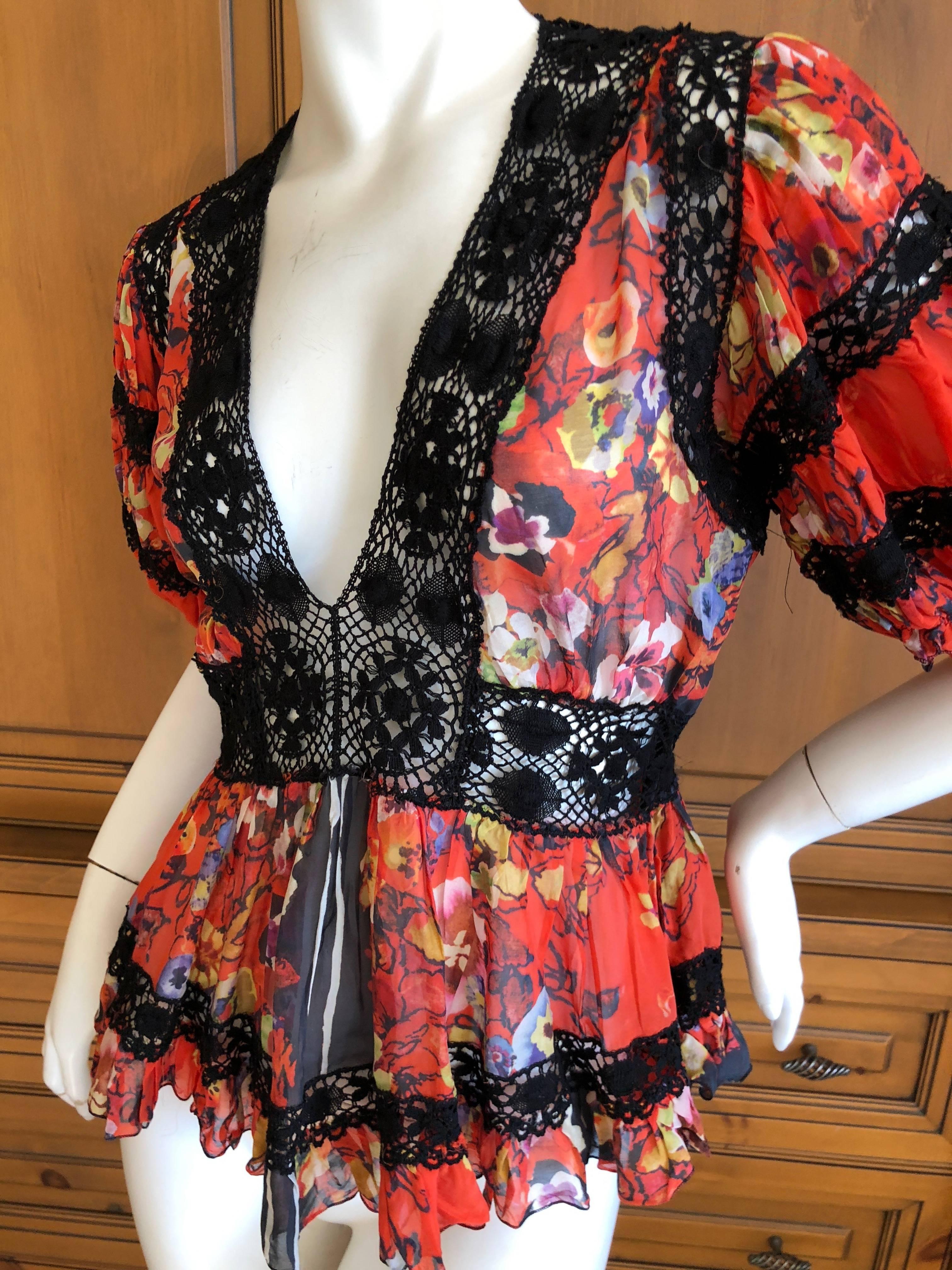Jean Paul Gaultier Femme Spring 2006 Lace Floral Top Size 36 In Excellent Condition For Sale In Cloverdale, CA