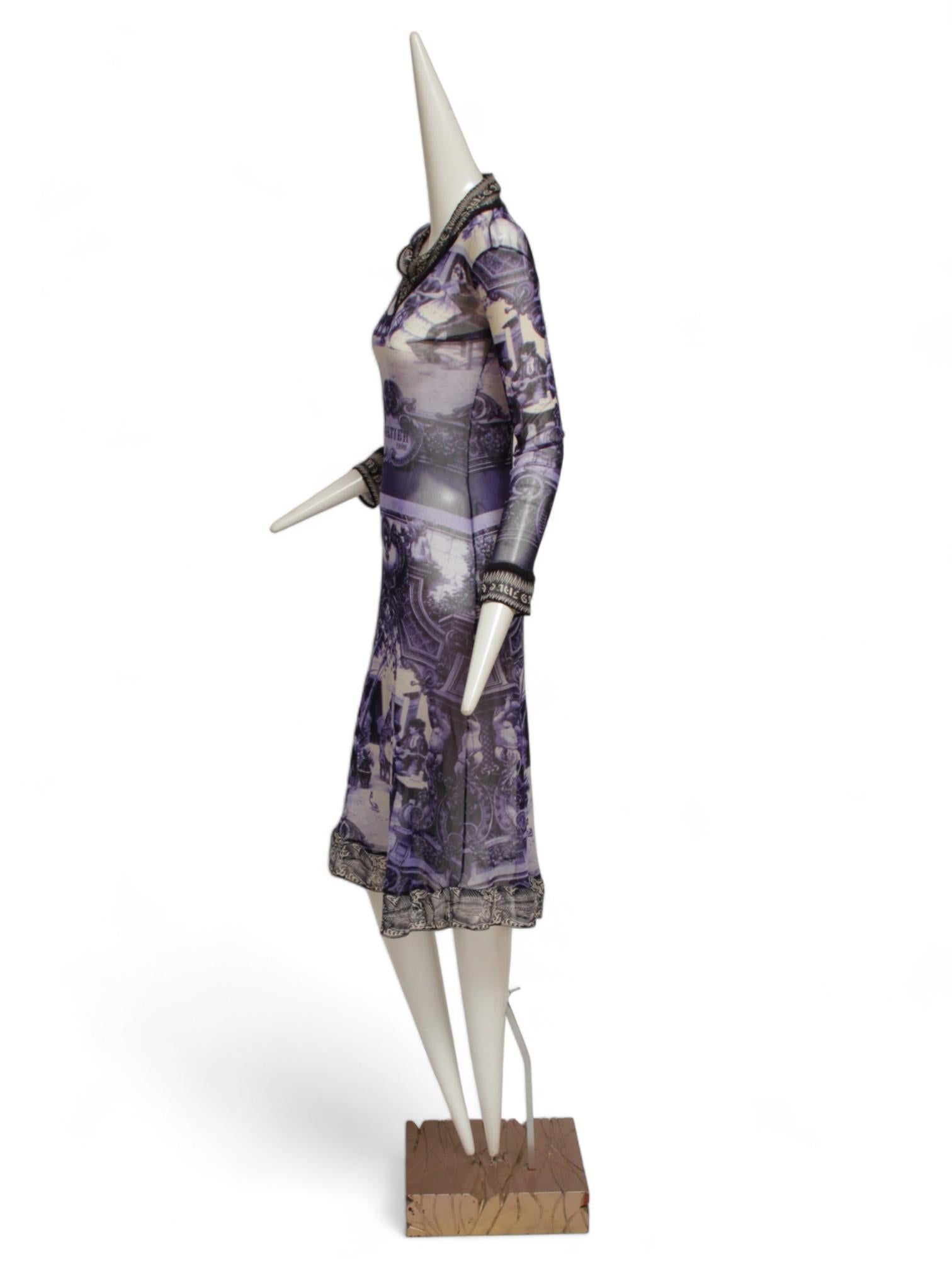 JEAN PAUL GAULTIER, escena de patio francés, vestido largo azul y blanco con negro en Excelente estado para la venta en Kingston, NY