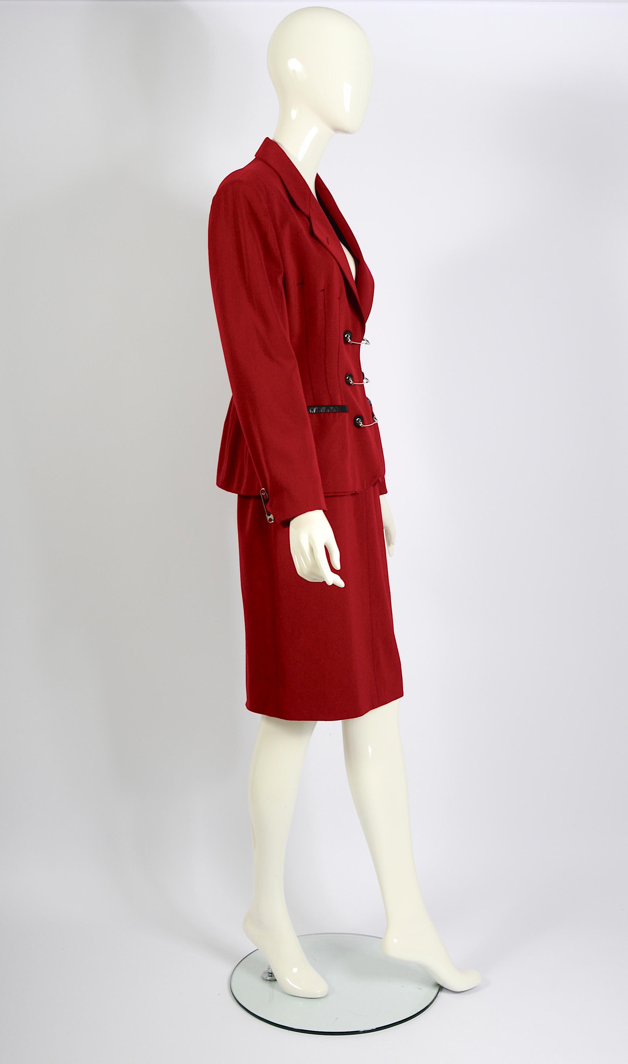 Jean Paul Gaultier Gibo 1980s Vintage Red Wool Safety Pin Jacket & Skirt Suit In Excellent Condition For Sale In Antwerpen, Vlaams Gewest