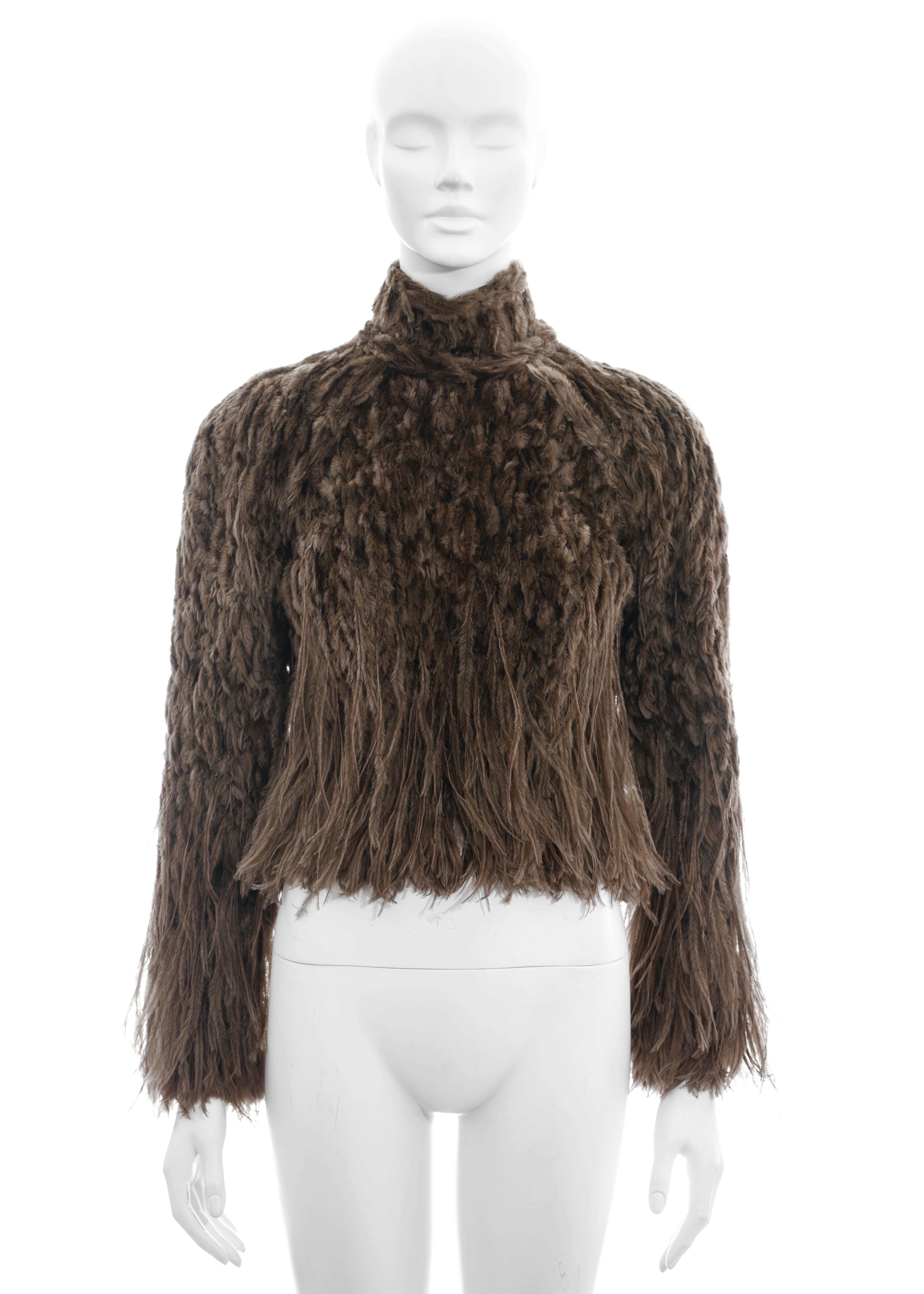 Jean Paul Gaultier Haute Couture Oberteil aus braunem Pelz und Straußenfedern, fw 1999 Damen im Angebot