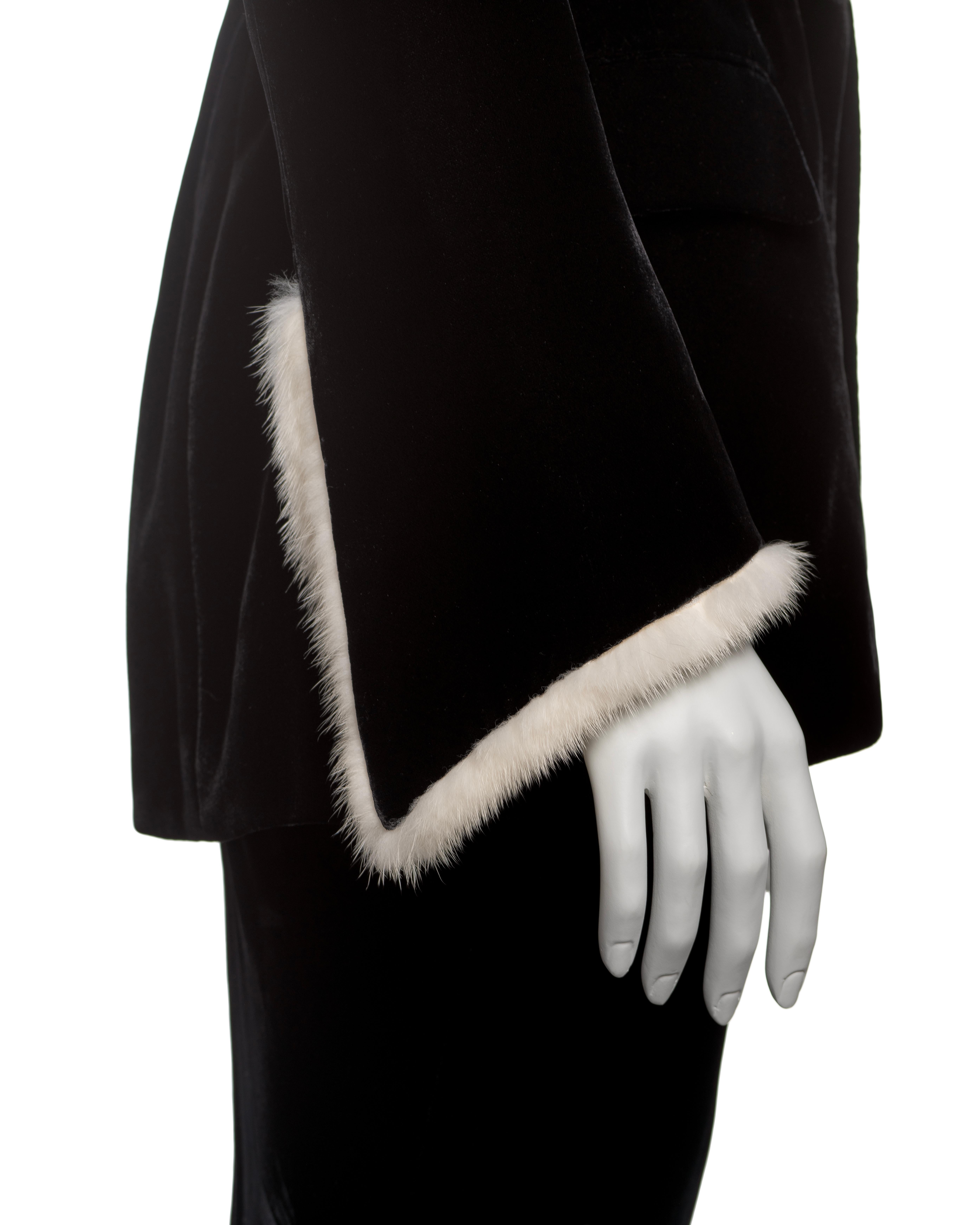 Conjunto de noche de terciopelo de alta costura Jean Paul Gaultier con piel de visón, FW 1999 4