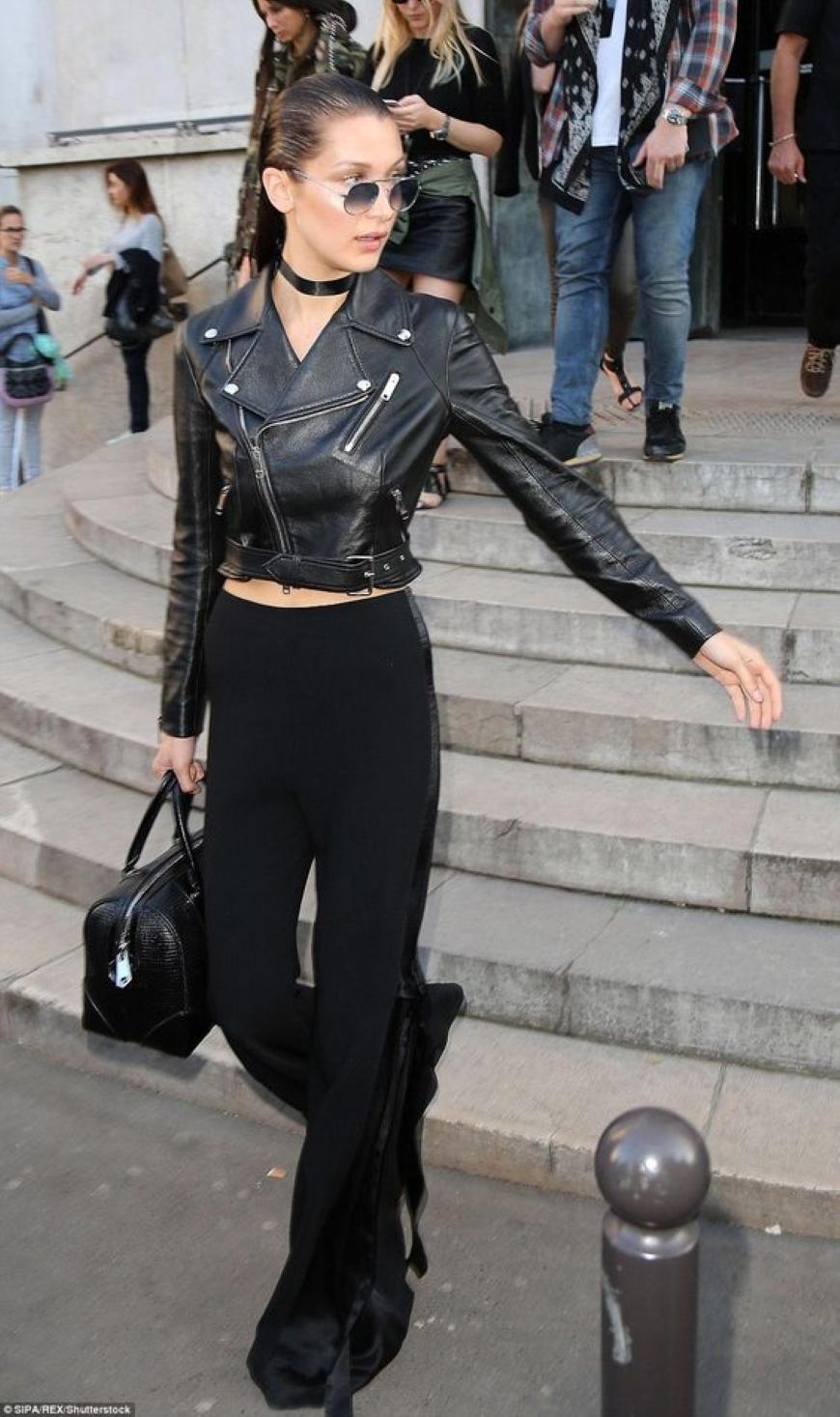 Heavy leather biker jacket by Jean Paul Gaultier!
Bella Hadid worn the same jacket in 2016.
From the early Gaultier`s years! RARE!

Real leather
Heavy
4 pockets
Belt
Gaultier snaps
Junior Gaultier metal tab on the front

VERY GOOD CONDITION!

Size: